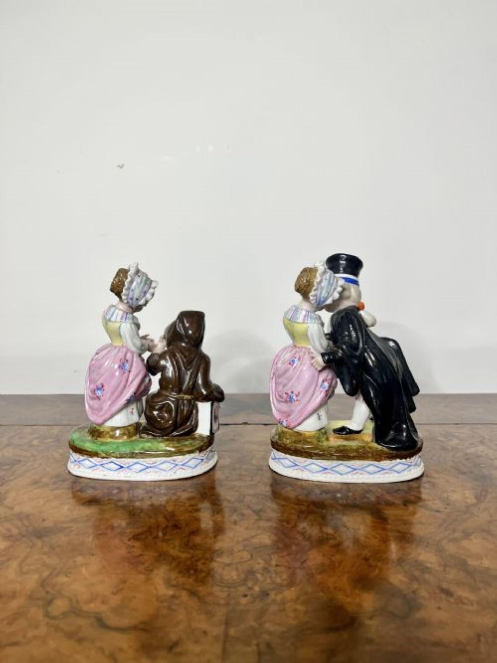Ein Paar antike viktorianische Porzellanfiguren in kontinentaler Qualität im Zustand „Gut“ im Angebot in Ipswich, GB