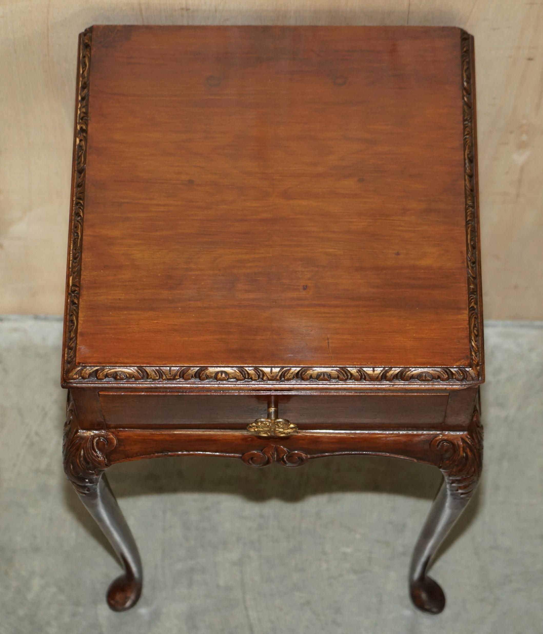 PAIR OF ANTIQUE VICTORIAN ELEGANT CABRIOLE LEGGED SINGLE DRAWER TALL SiDE TABLES For Sale 5