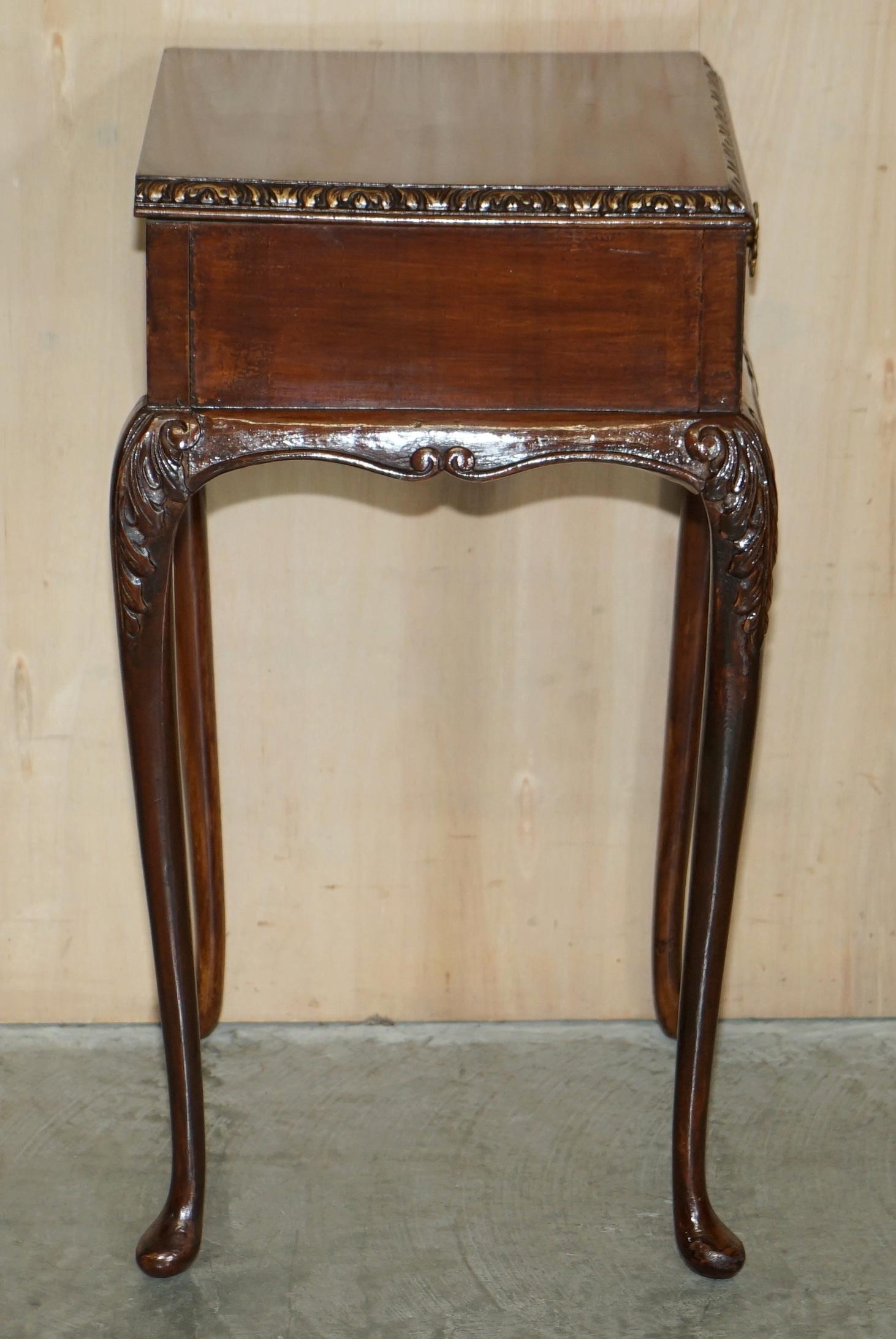 PAIR OF ANTIQUE VICTORIAN ELEGANT CABRIOLE LEGGED SINGLE DRAWER TALL SiDE TABLES For Sale 6