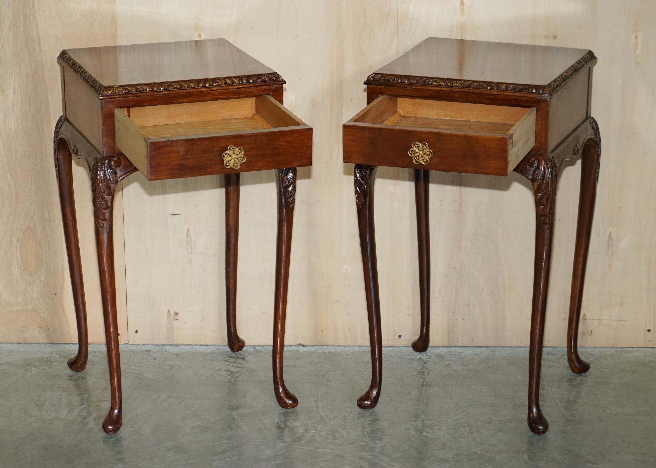 PAIR OF ANTIQUE VICTORIAN ELEGANT CABRIOLE LEGGED SINGLE DRAWER TALL SiDE TABLES For Sale 8