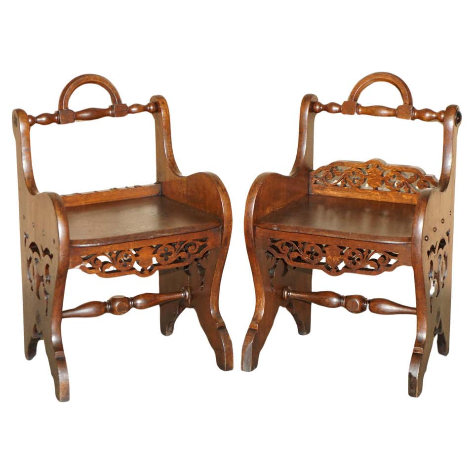 Paire de Chaise Vintage années 70 en bois thermoformé et acier chromé Paire de Chaise Vintage années 70 en bois thermoformé et acier chromé