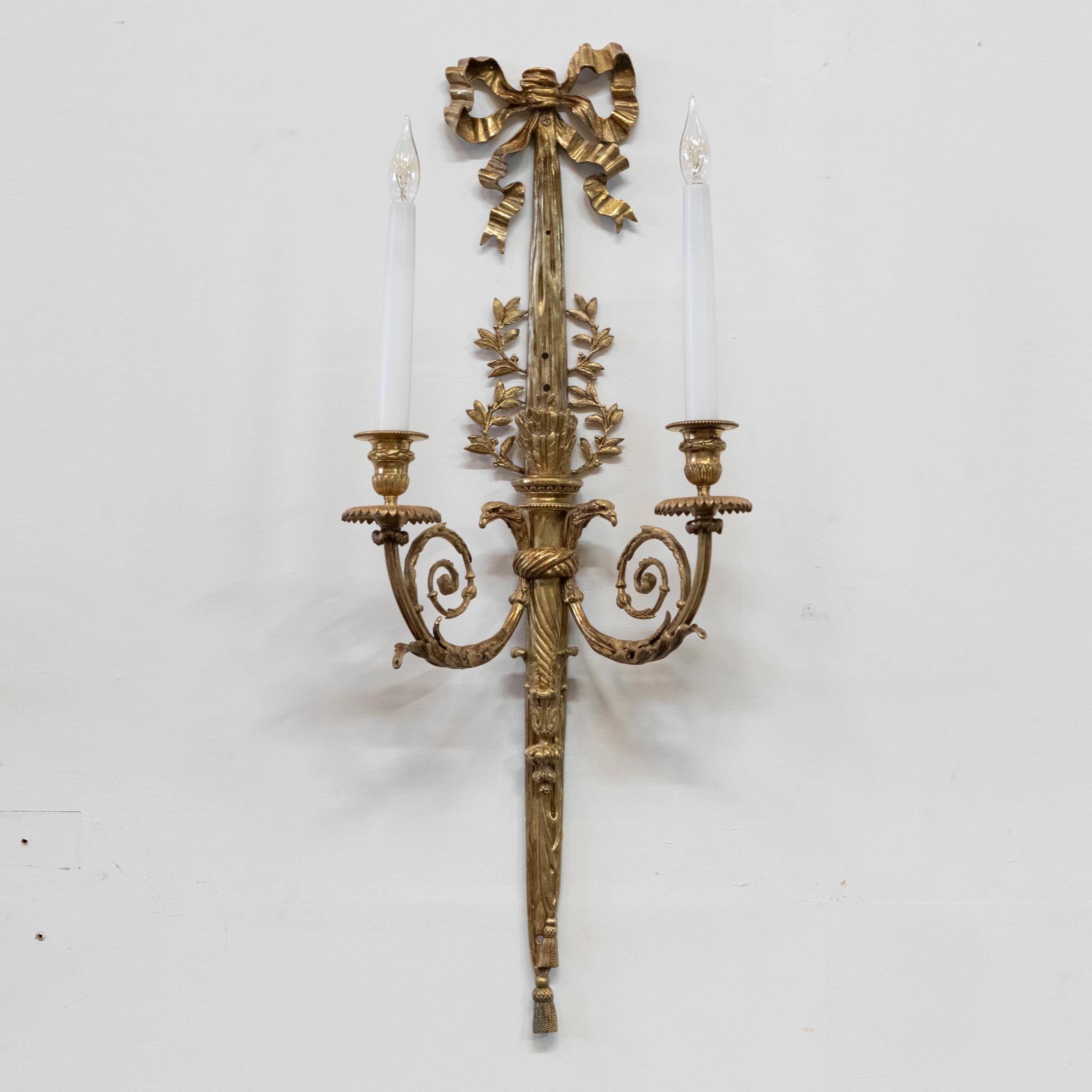 Paire d'appliques murales en bronze doré d'époque victorienne  Lampes murales du 19e siècle Bon état - En vente à Ware, GB