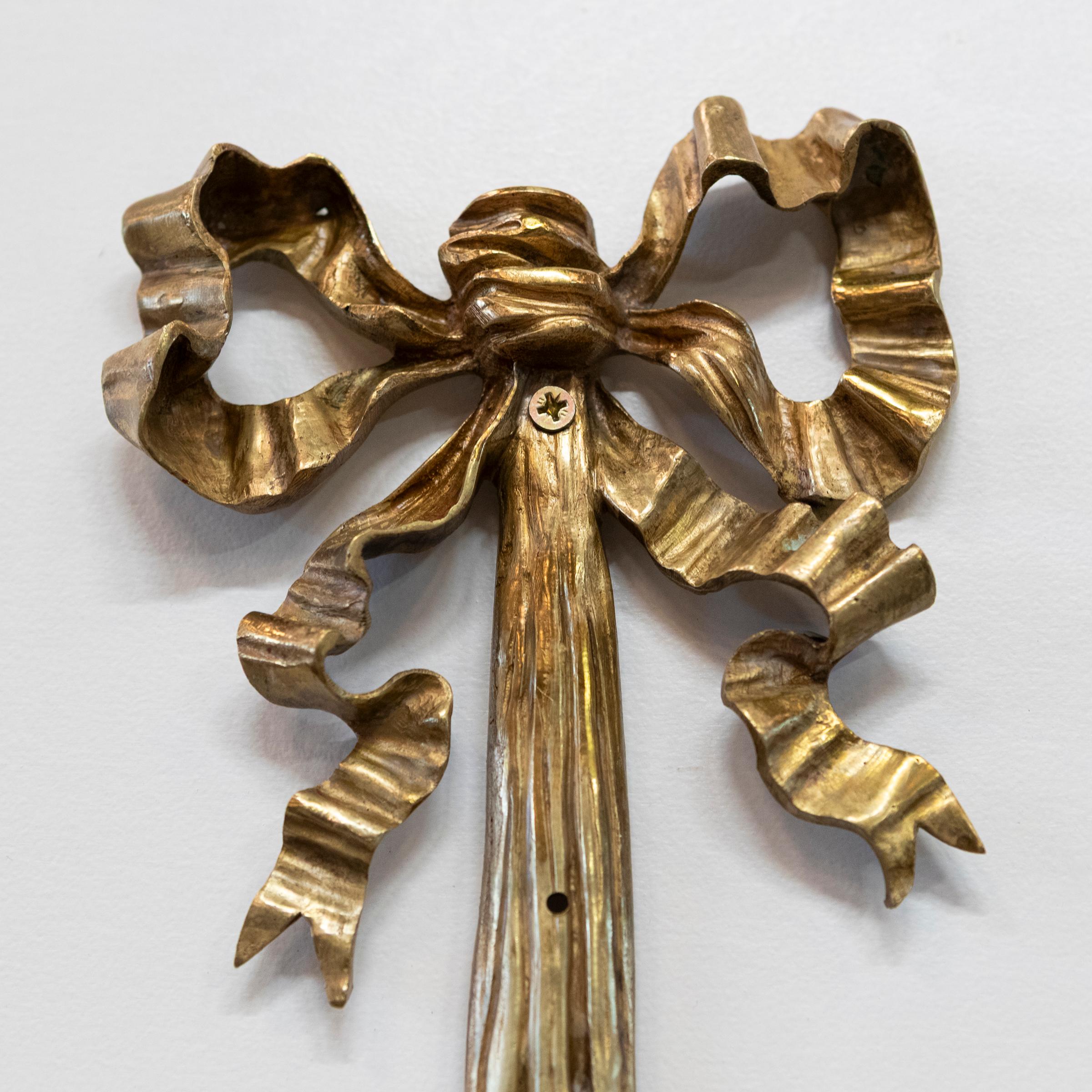 Paire d'appliques murales en bronze doré d'époque victorienne  Lampes murales du 19e siècle en vente 3
