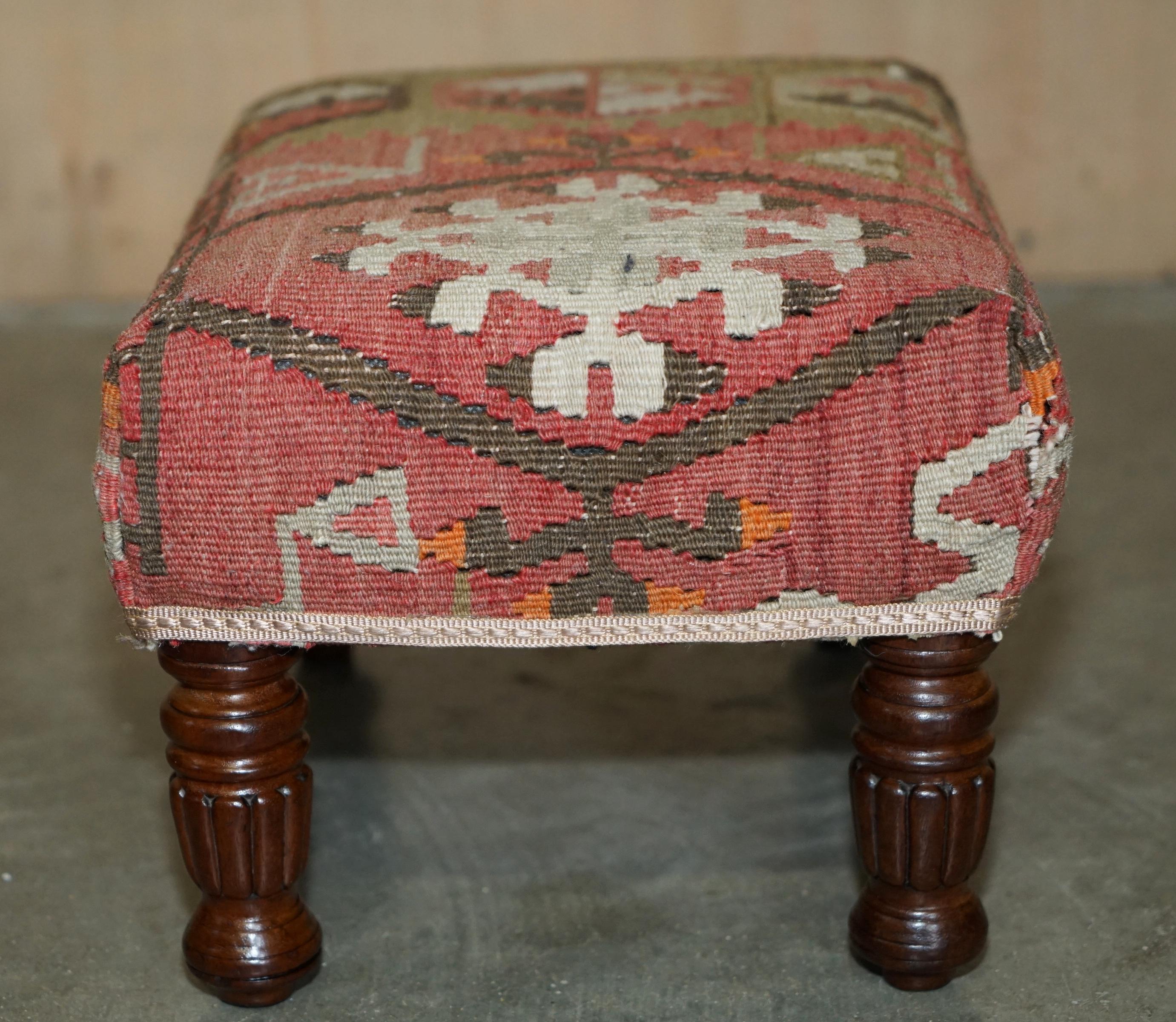 COPPIA DI PEDANE DA POLTRONE ANTICO VICTORIANO KILIM INGESSATO 5