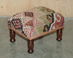 par de reposapiés reclinables con respaldo en forma de ala de kilim victoriano antiguo