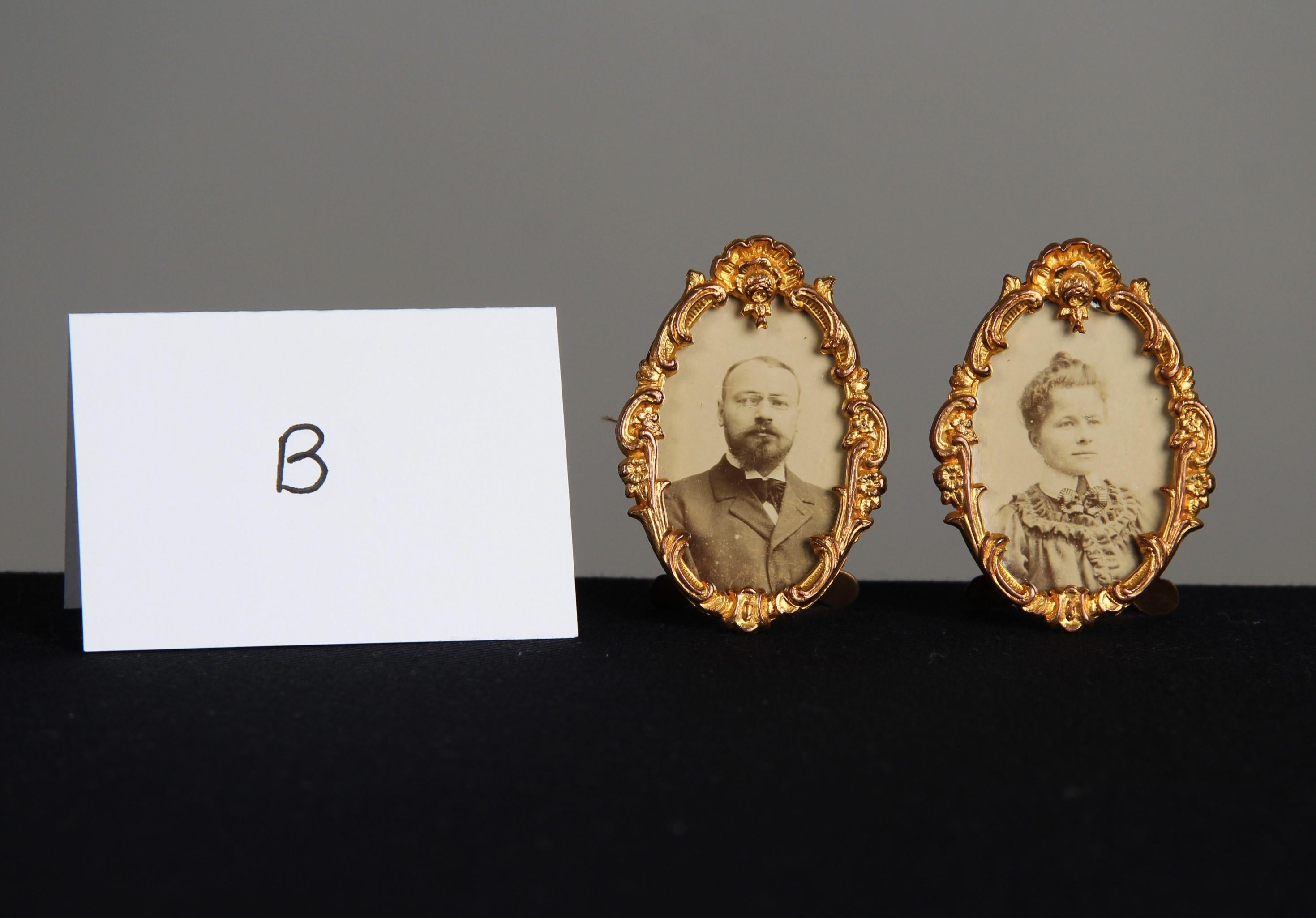 19th Century Pair Of Antique Victorian Picture Frames, France, 1880s, 3 x 4 cm For Sale
