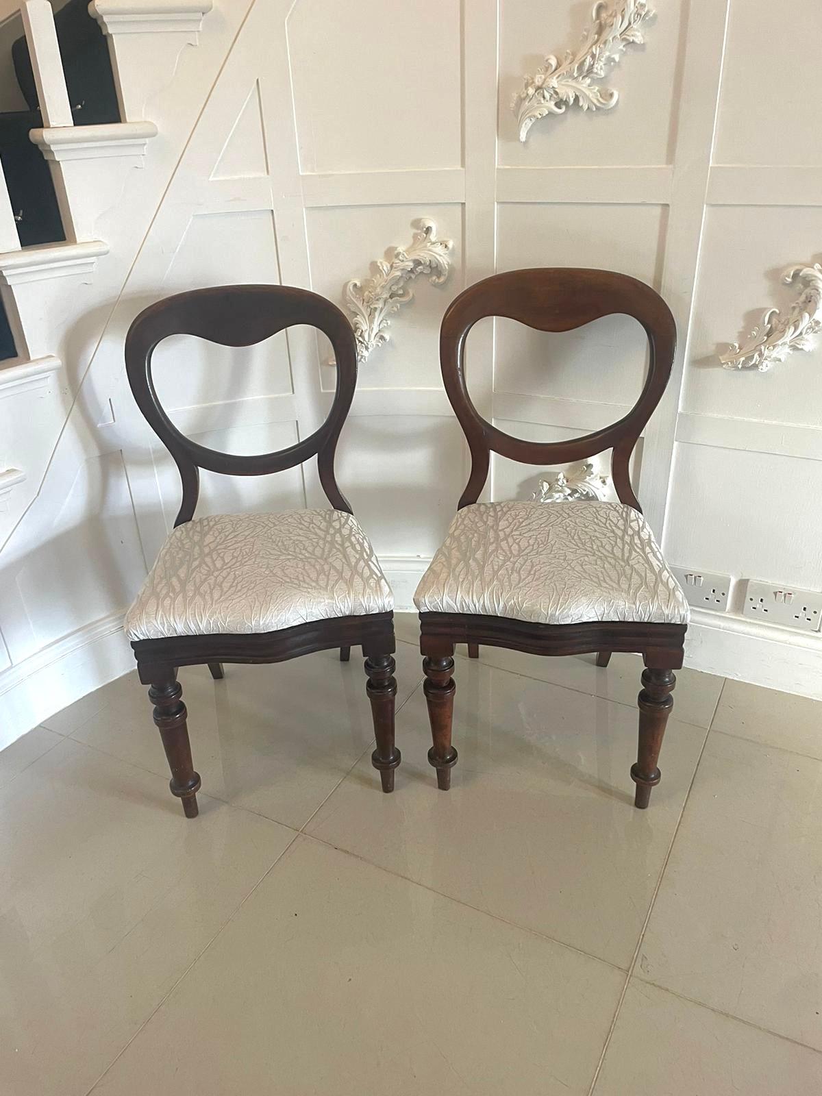 English Pair of Antique Victorian Quality Mahogany Side Chairs  For Sale