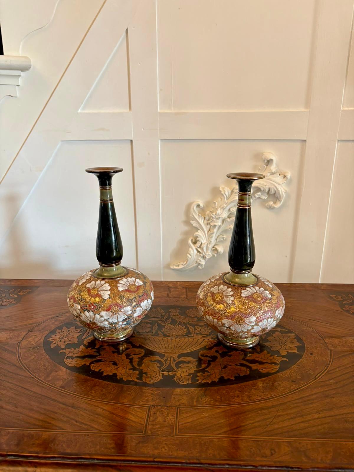 Coppia di antichi vasi in gres Royal Doulton Slater di qualità vittoriana in vendita 5