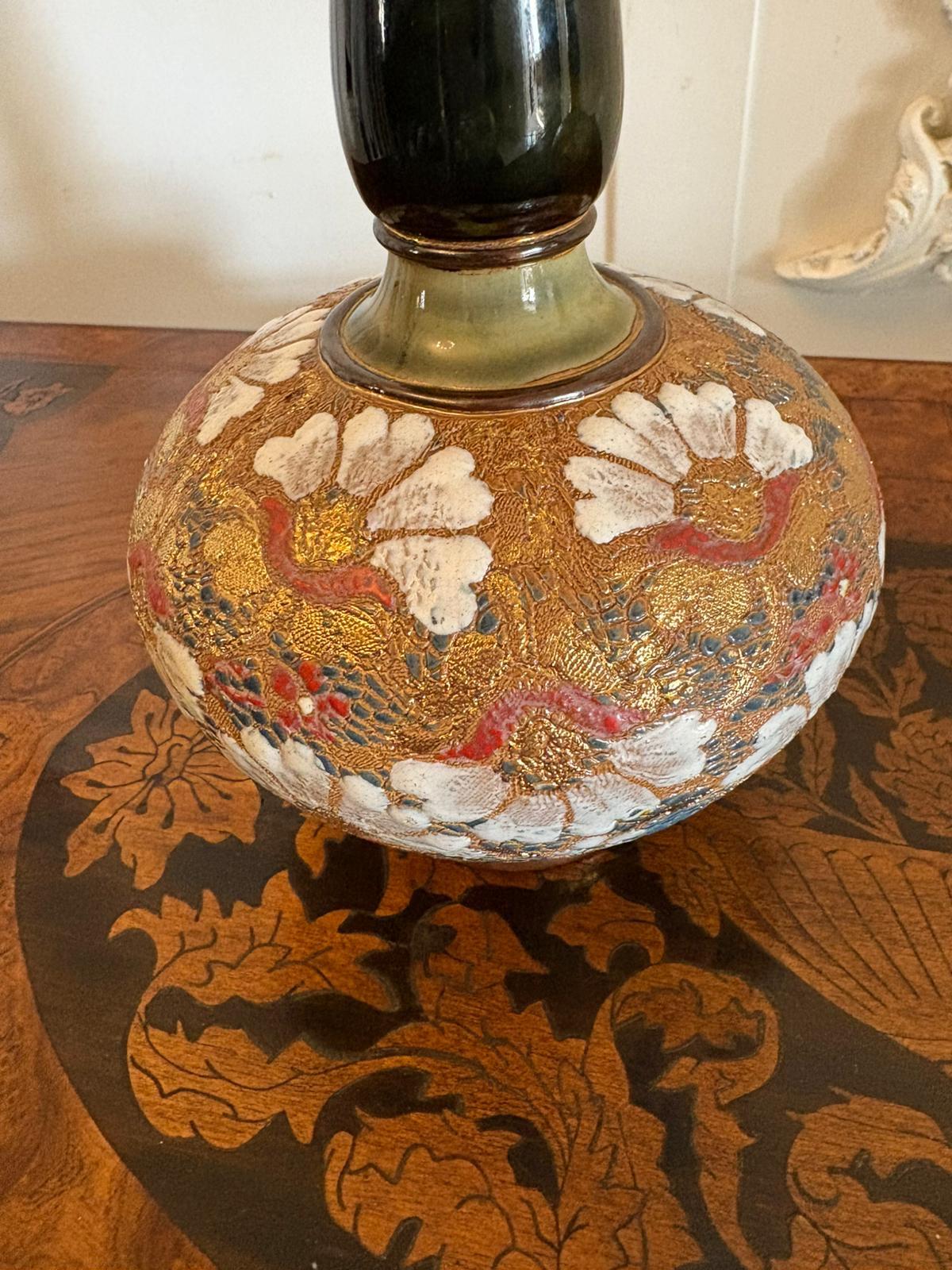 Ceramica Coppia di antichi vasi in gres Royal Doulton Slater di qualità vittoriana in vendita