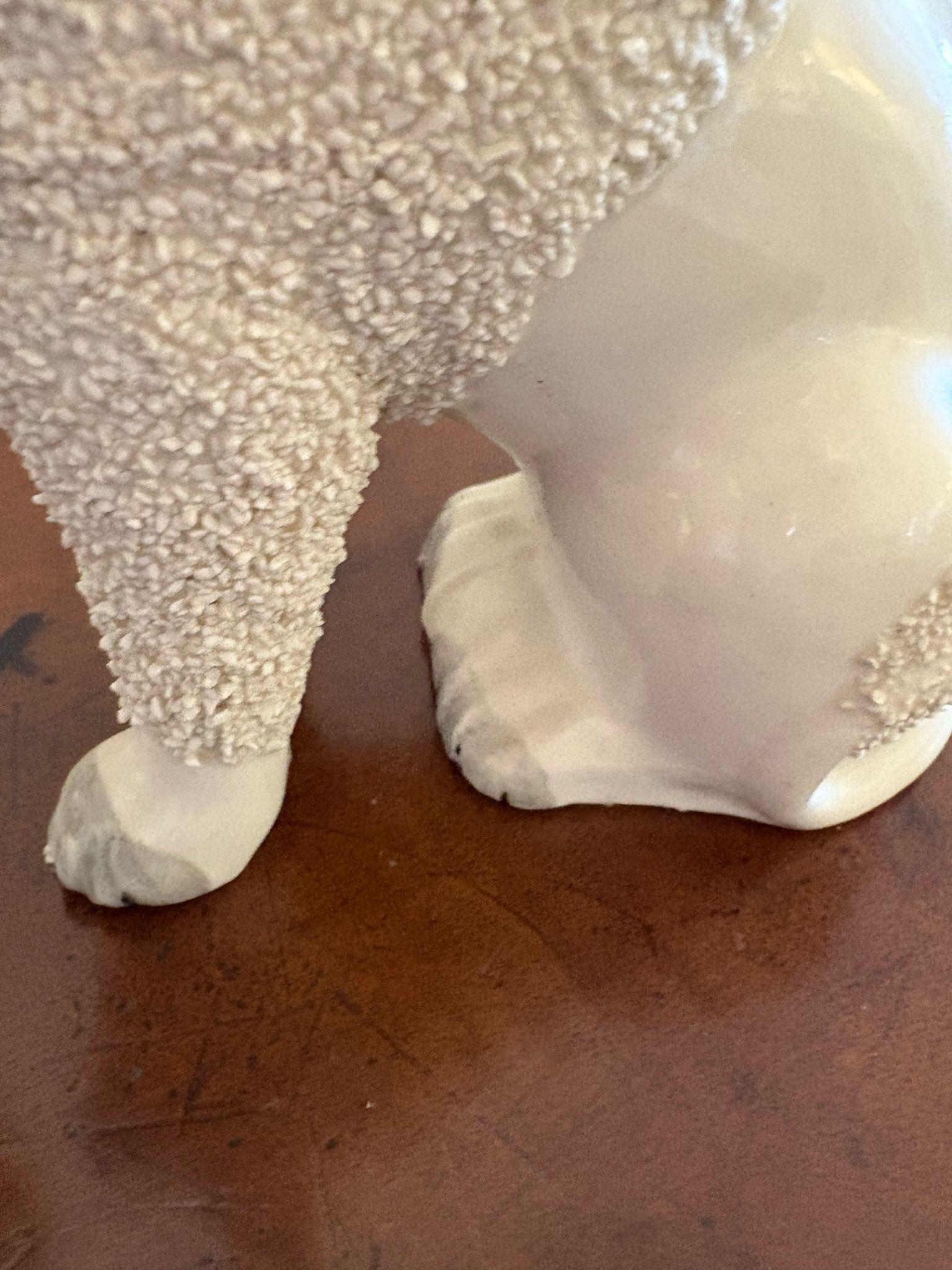 Coppia di antichi barboncini dello Staffordshire di qualità vittoriana In condizioni buone in vendita a Suffolk, GB