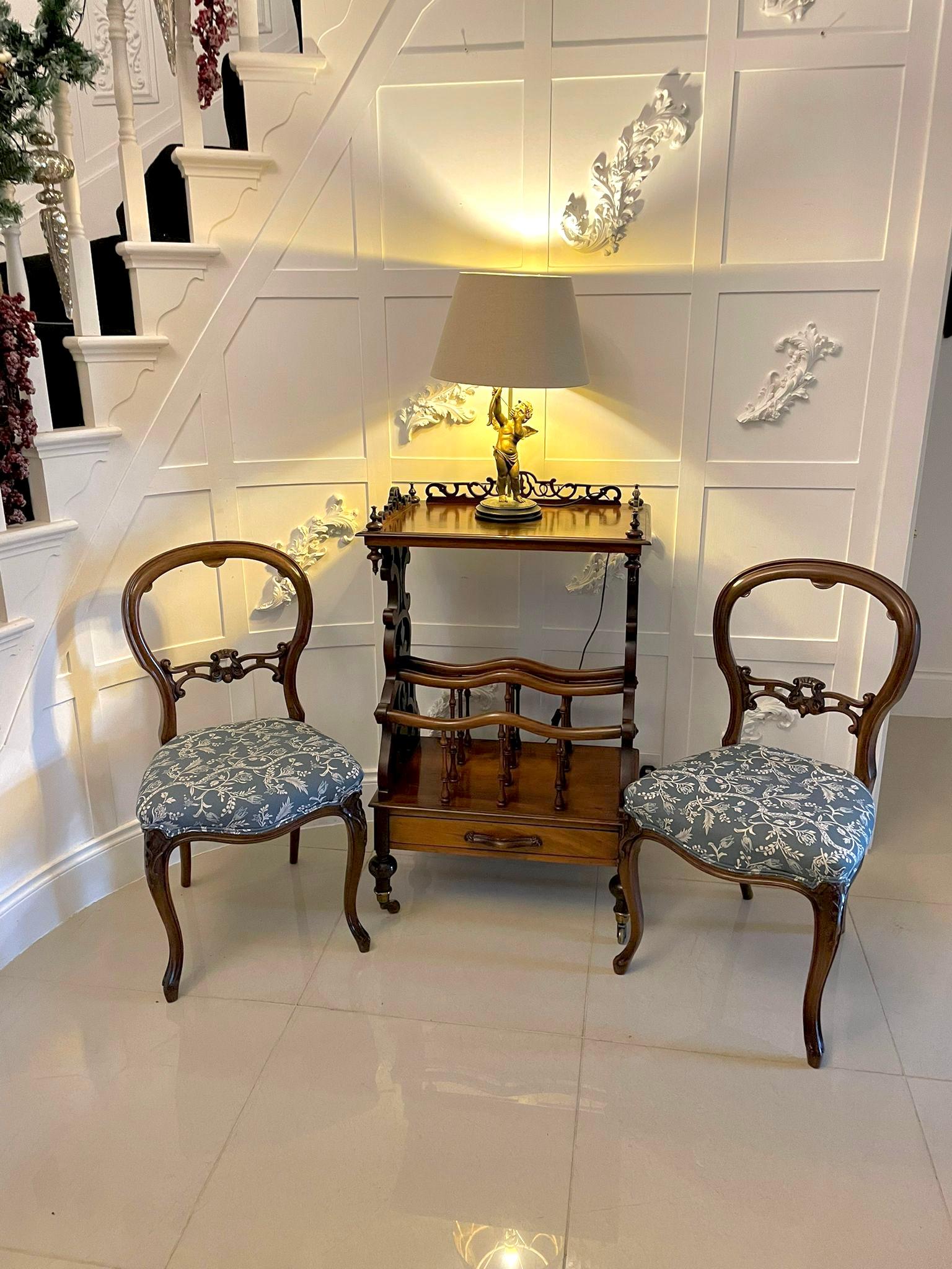 Pair of antique Victorian quality walnut side chairs having a quality walnut balloon back with a pretty carved centre splat, newly reupholstered serpentine shaped seats in a quality fabric standing on elegant shaped carved cabriole legs to the front