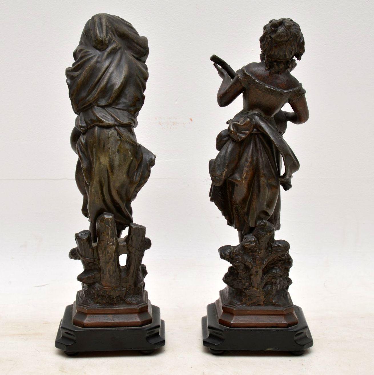 Zinco commerciale Coppia di antiche statuette vittoriane in spelter in vendita