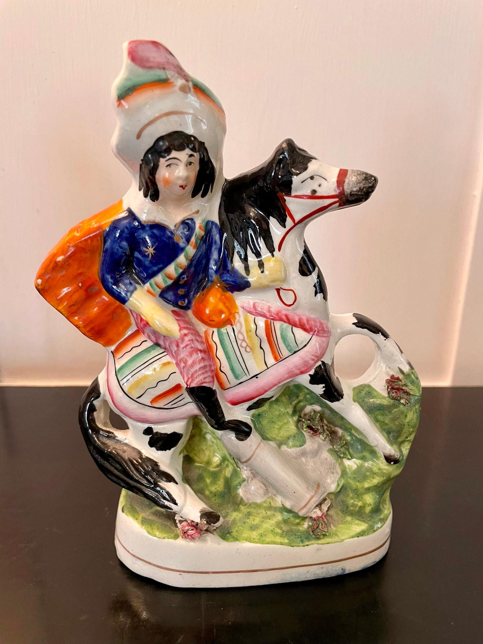 Pair of Antique Victorian Staffordshire Figures In Good Condition For Sale In Suffolk, GB