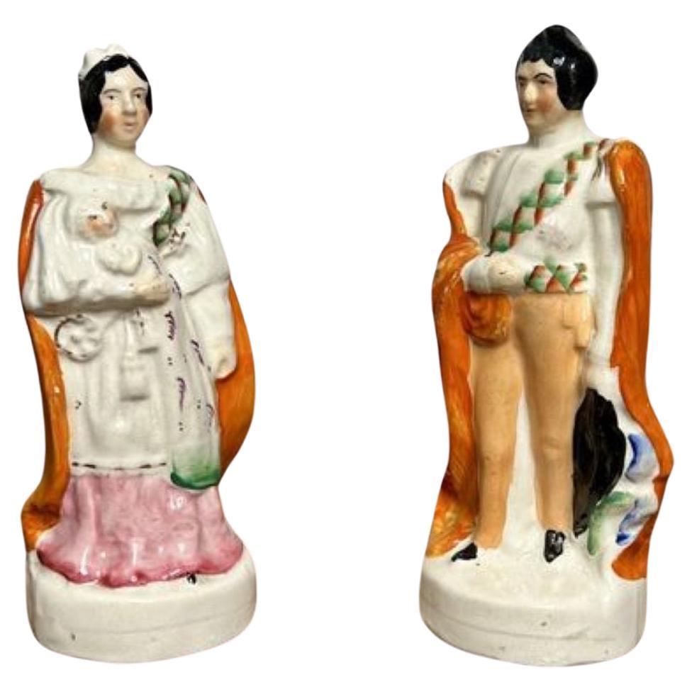 Paar antiker viktorianischer Staffordshire-Figuren  im Angebot
