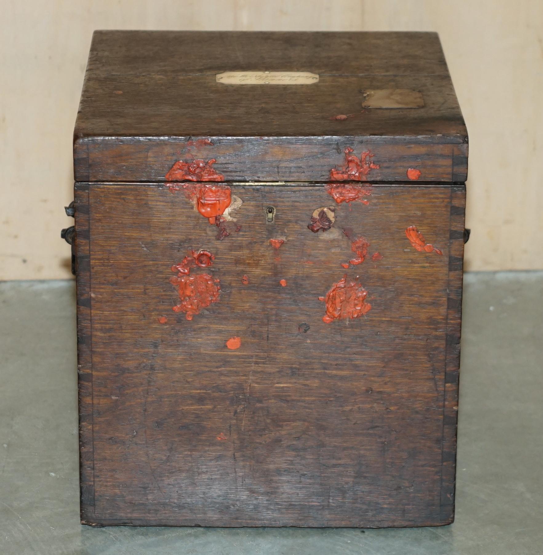 PAIR OF ANTIQUE VICTORIAN WORSHIPFUL COMPANY OF SKINNERS PAiR OF CAMPAIGN CHESTS For Sale 7