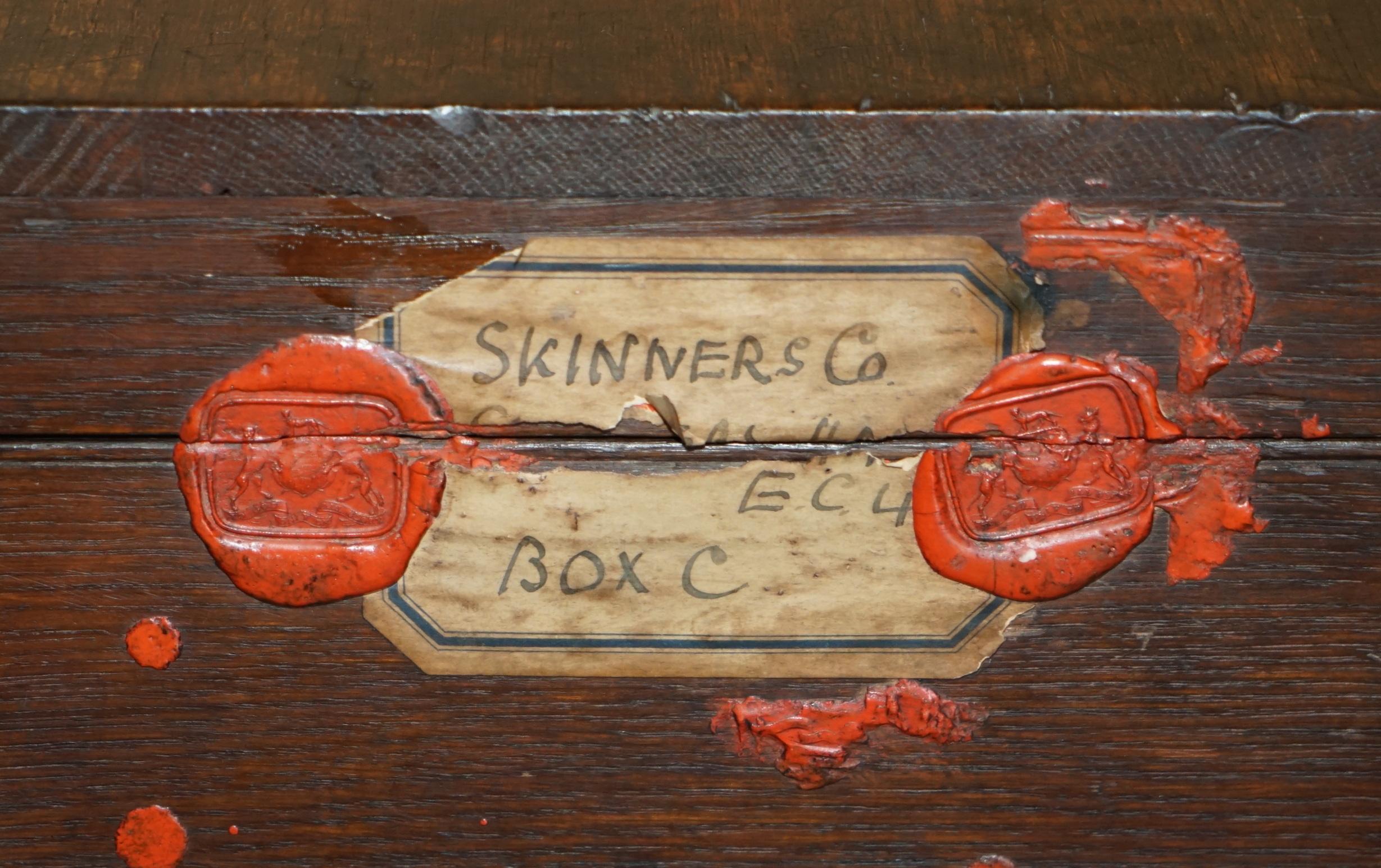 Oak PAIR OF ANTIQUE VICTORIAN WORSHIPFUL COMPANY OF SKINNERS PAiR OF CAMPAIGN CHESTS For Sale