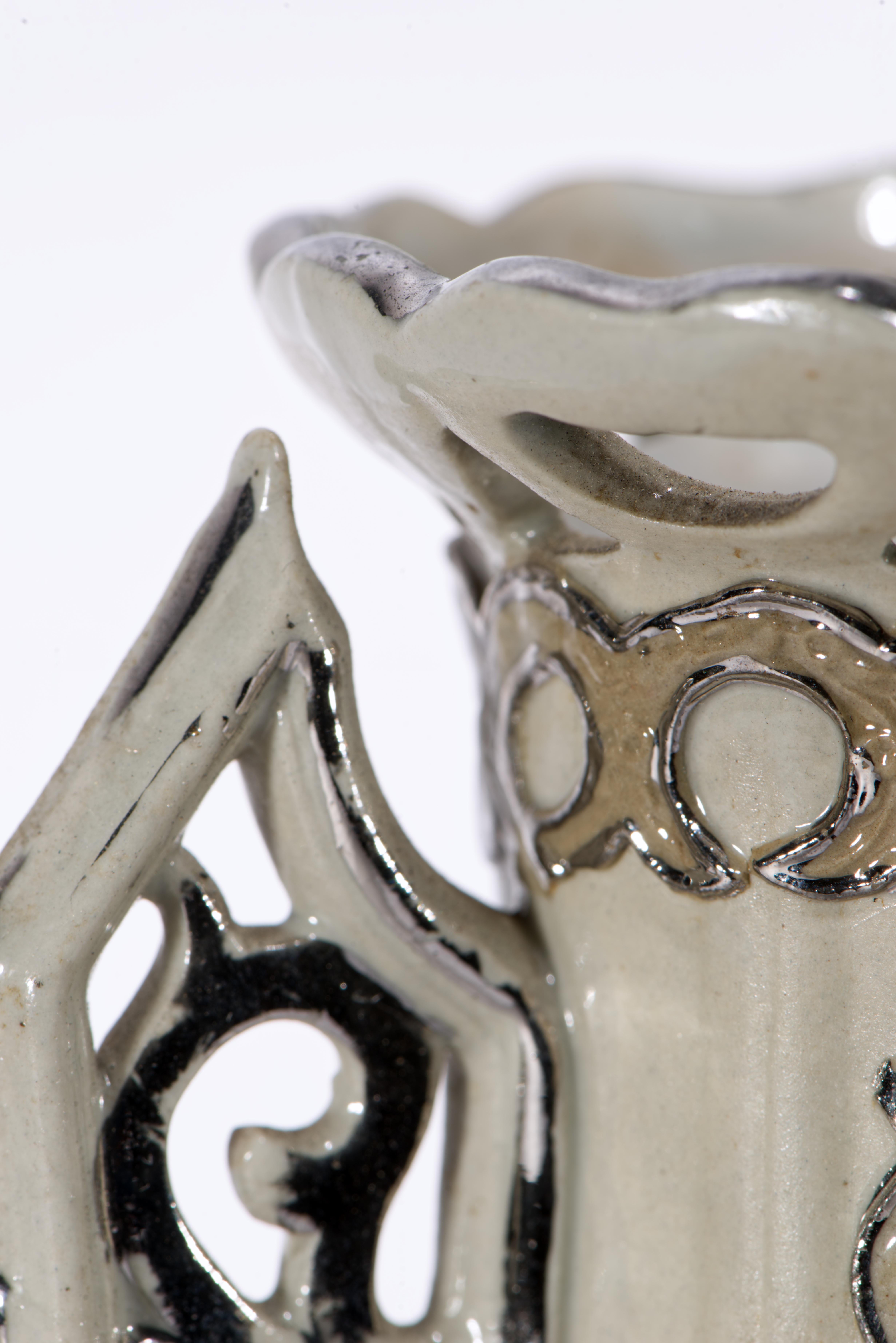 Pair of Antique Villeroy & Boch Mettlach Vases Platinum Trim, Strong Museum For Sale 3