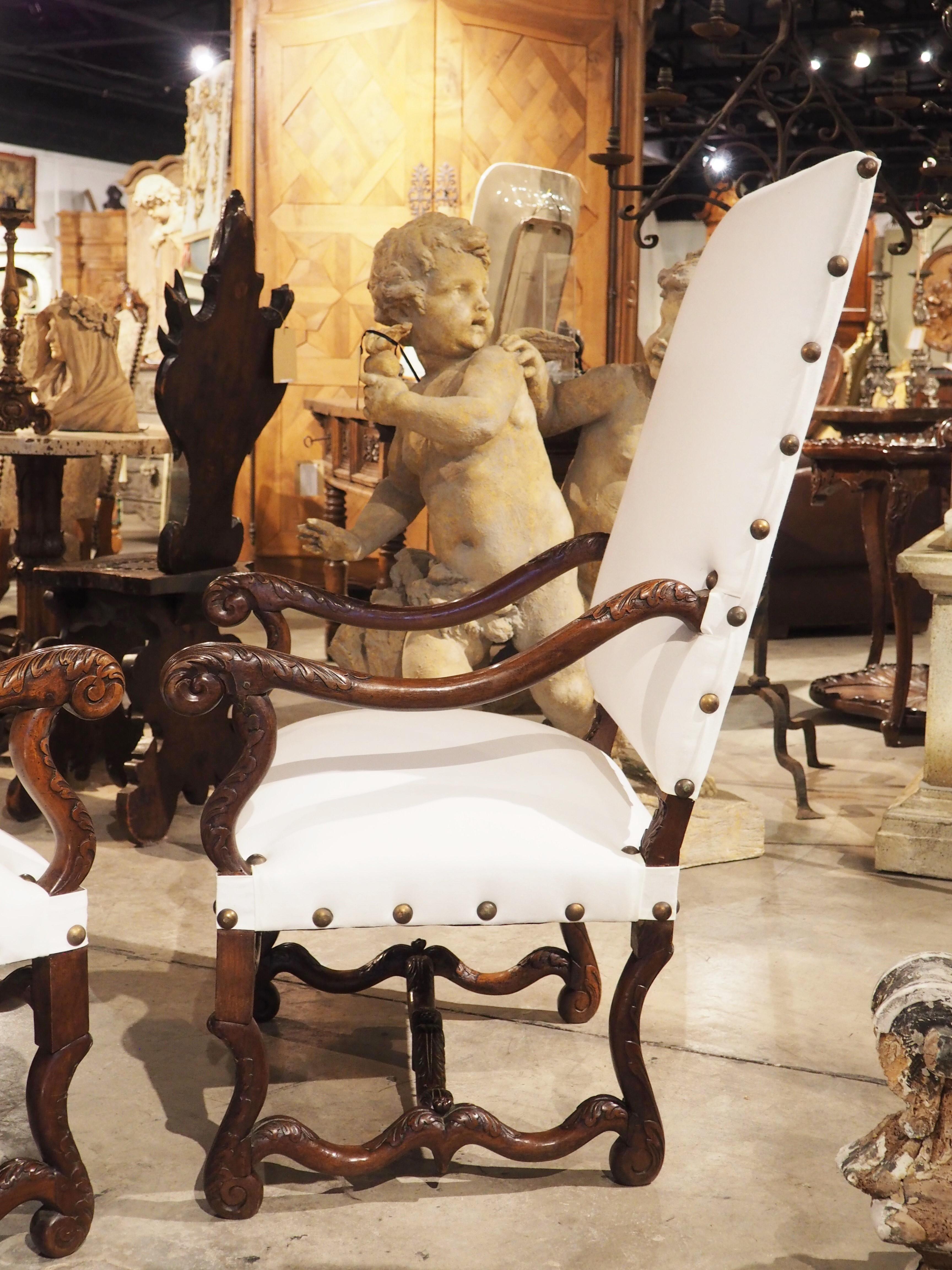 Pair of Antique Walnut Armchairs from the Lot Region of France, circa 1830 For Sale 12