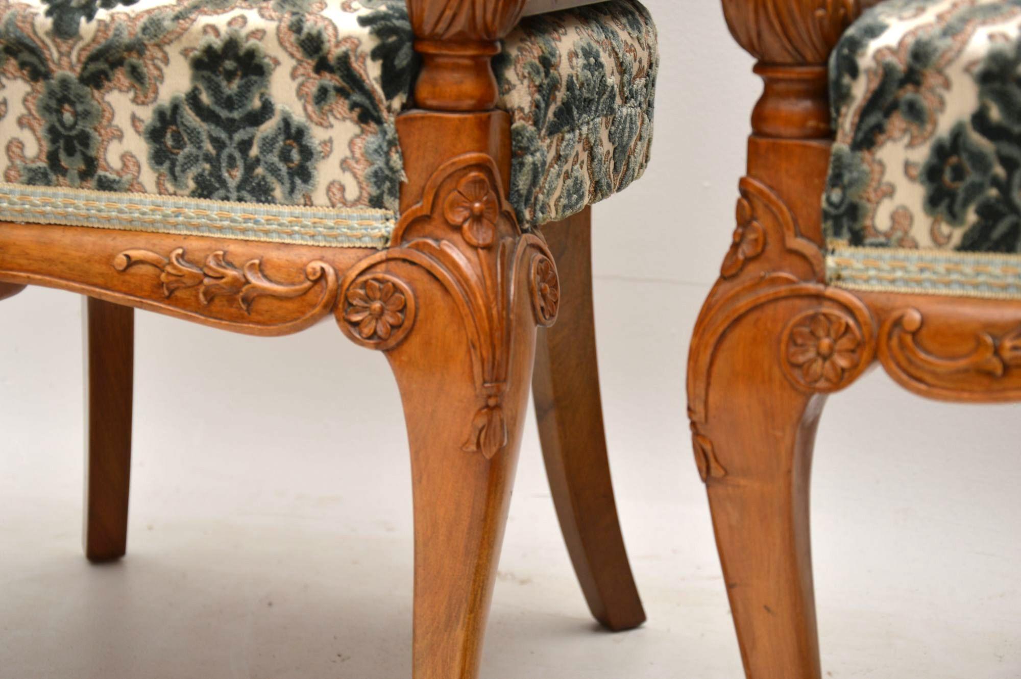 Pair of Antique Walnut Bergere Armchairs 5