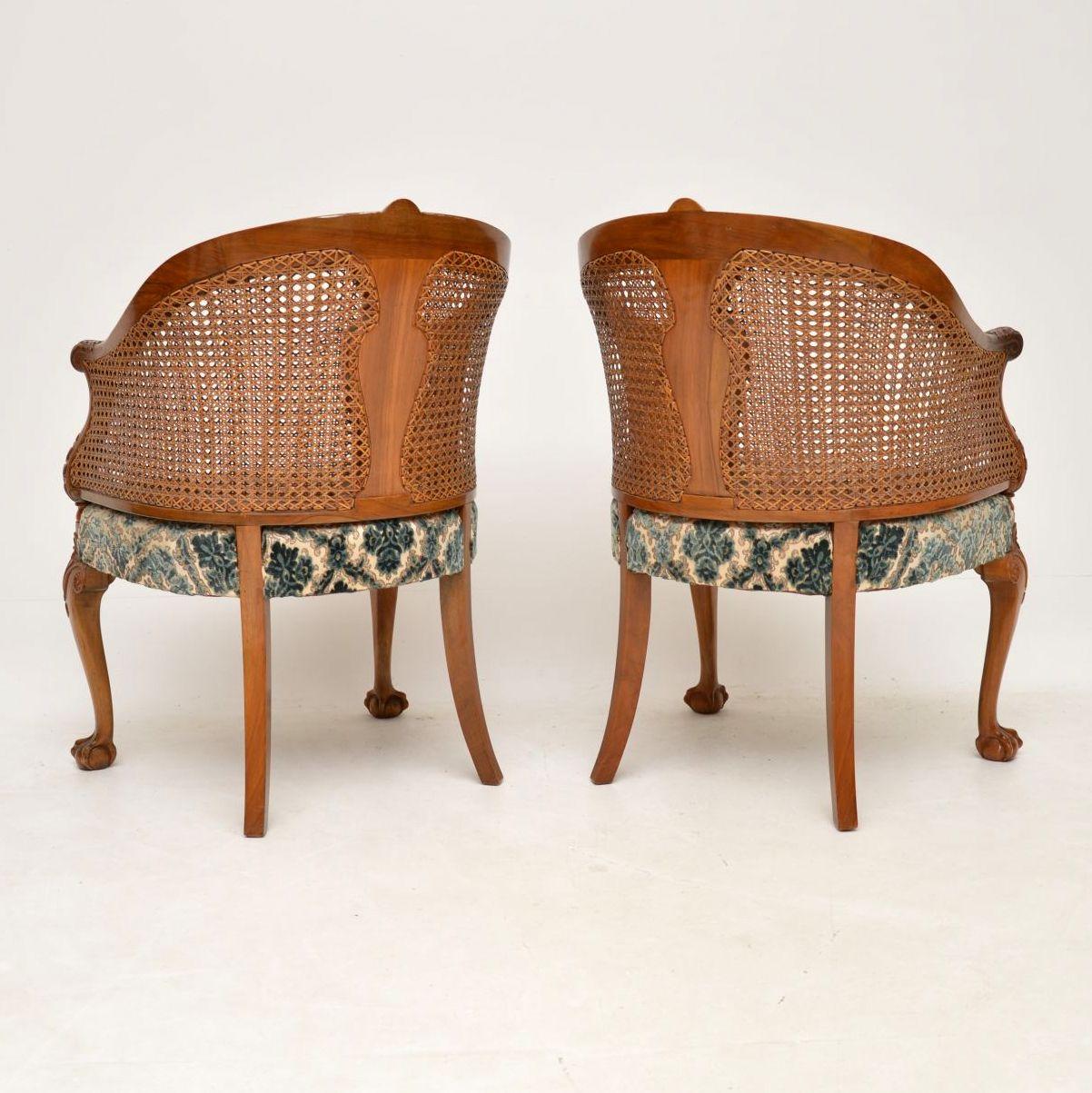 Pair of Antique Walnut Bergere Armchairs In Good Condition In London, GB