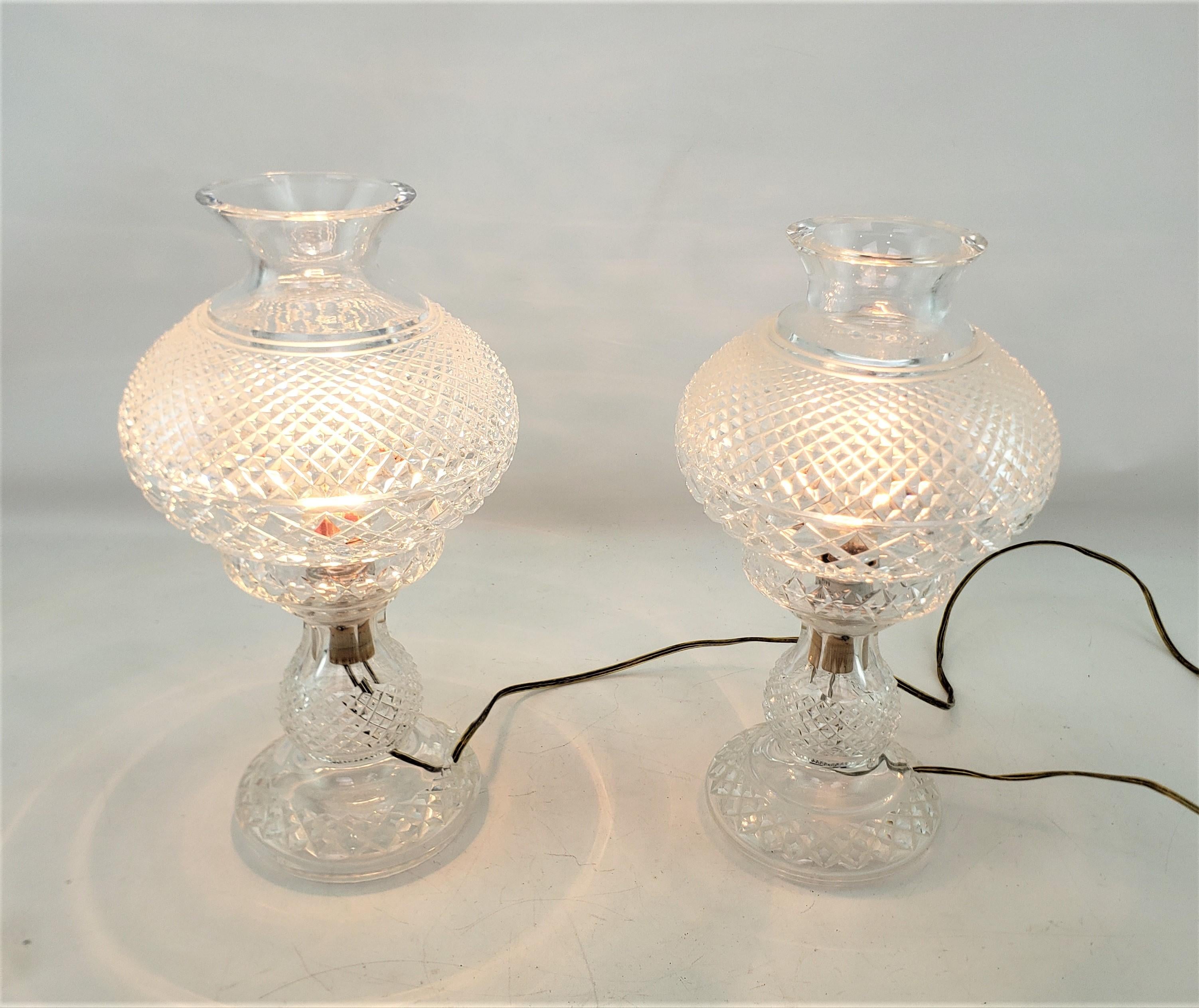 Fait main Paire de lampes de table anciennes Alana Inishmaan Hurricane de Waterford Crystal en vente