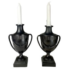 Coppia di vasi antichi Wedgwood & Bentley in basalto nero, Inghilterra, CIRCA 1775