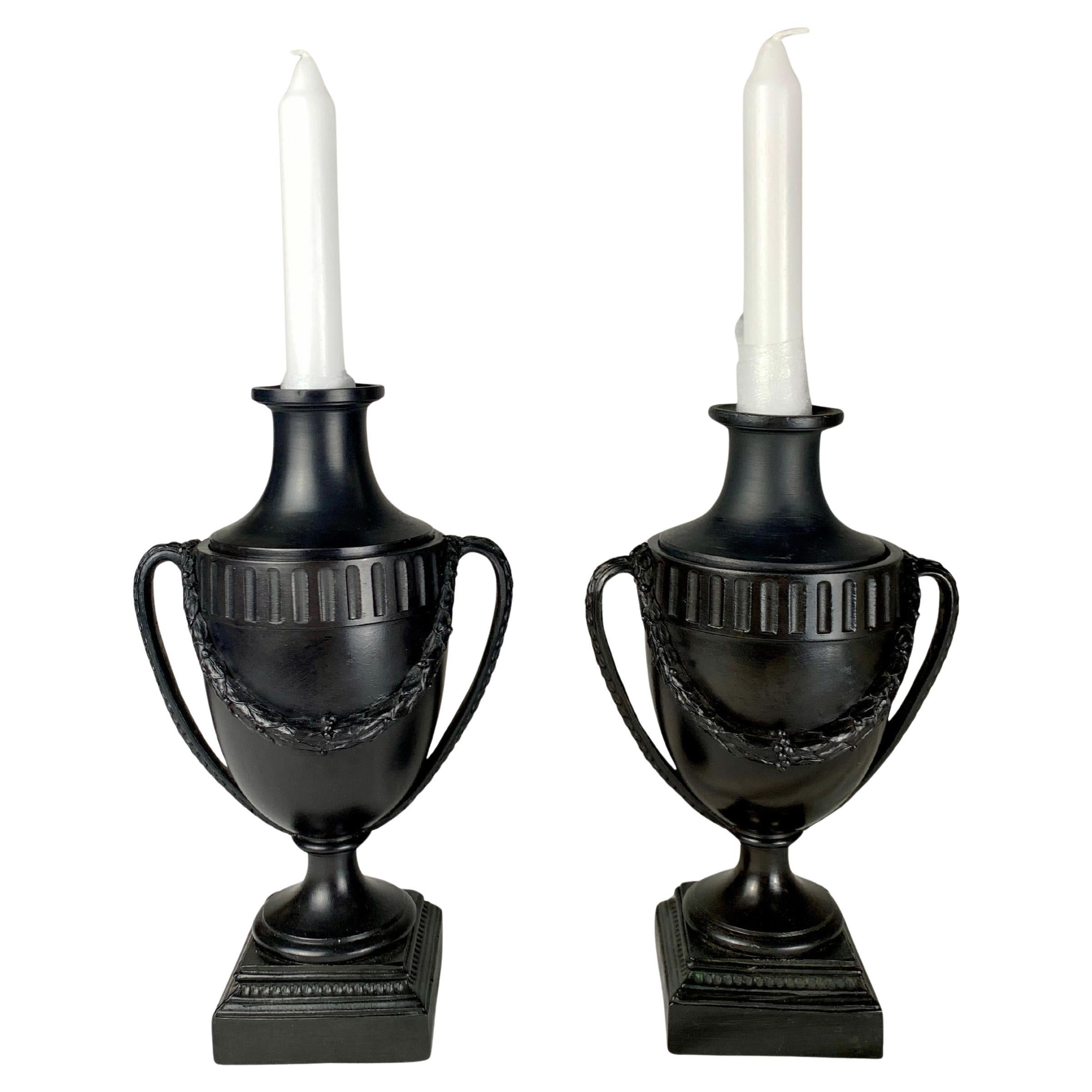 Coppia di vasi antichi Wedgwood 
Bentley in basalto nero, Inghilterra, CIRCA 1775