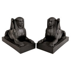 Par de esfinges antiguas de Wedgwood en basalto negro, de mediados del siglo XIX, hacia 1850