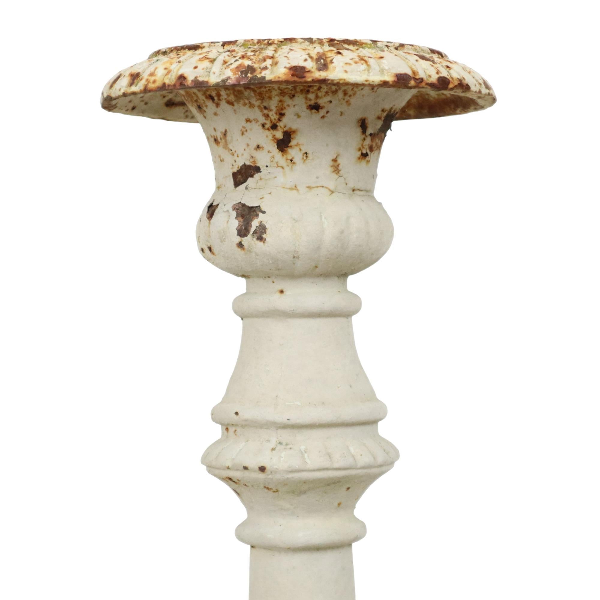 Coppia di candelabri antichi Whiting XL in ghisa Francia XIX secolo 71 cm in vendita 3