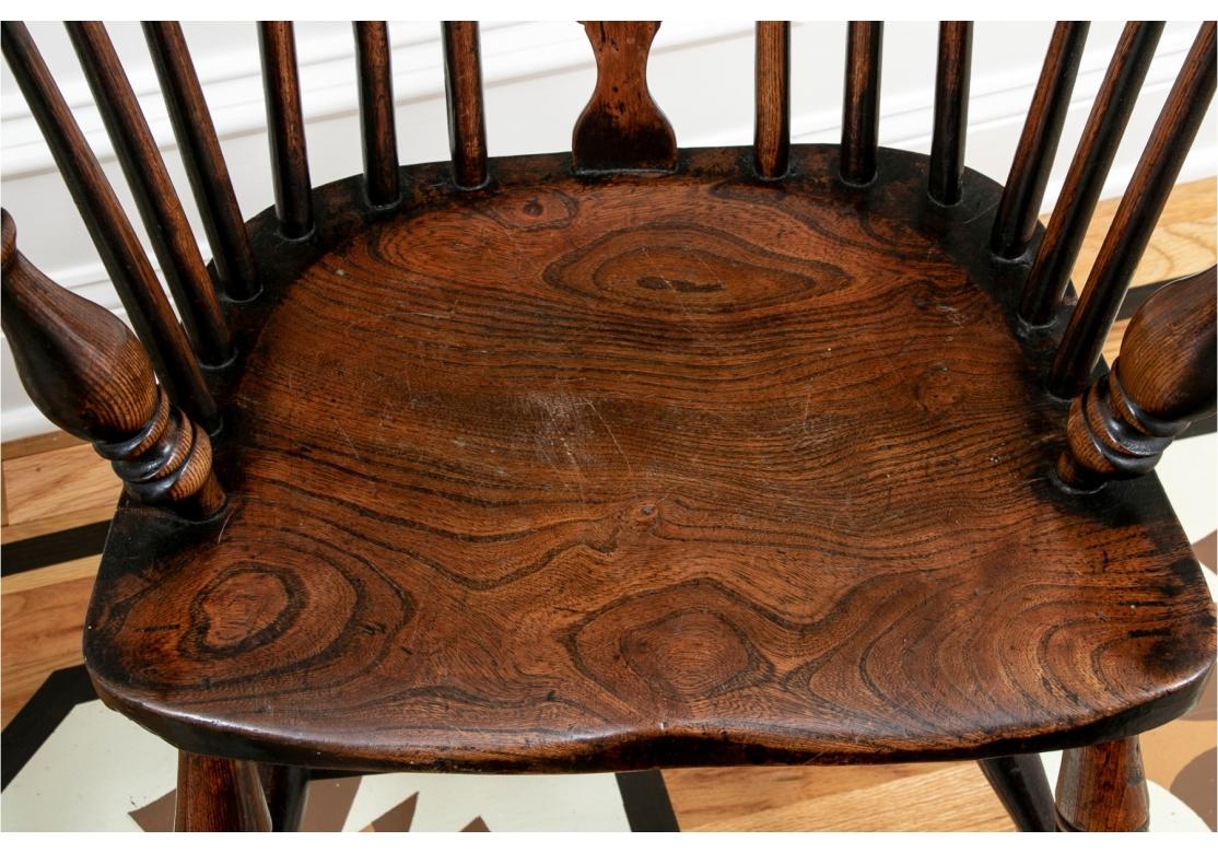 Coppia di antiche poltrone Windsor in Oak in vendita 7