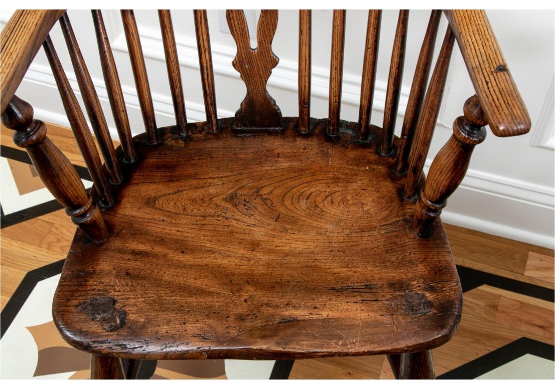 Coppia di antiche poltrone Windsor in Oak in vendita 8