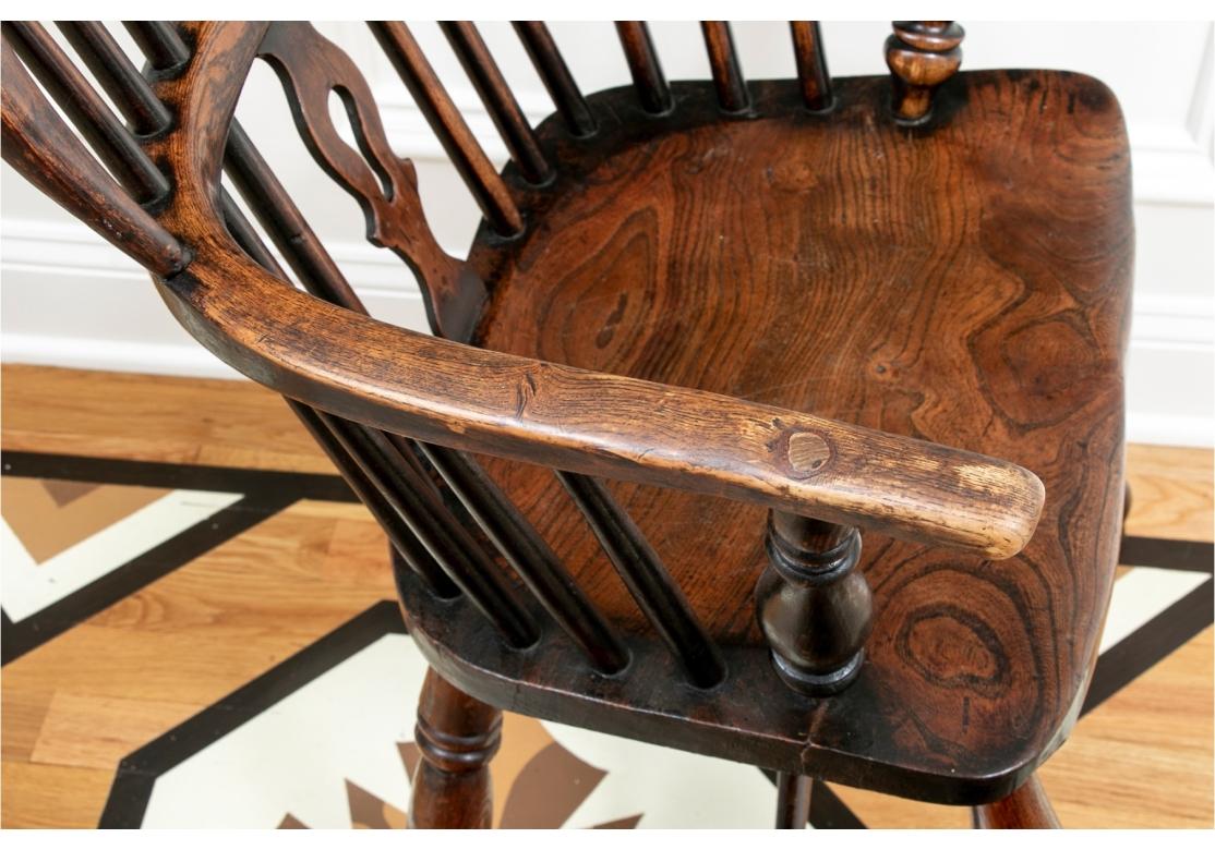Coppia di antiche poltrone Windsor in Oak in vendita 9