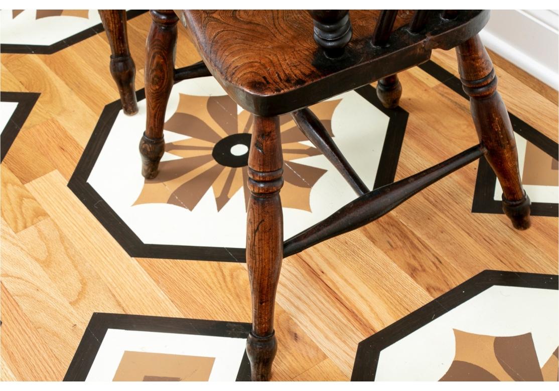 XIX secolo Coppia di antiche poltrone Windsor in Oak in vendita
