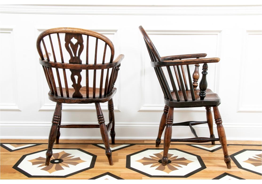 Coppia di antiche poltrone Windsor in Oak in vendita 3