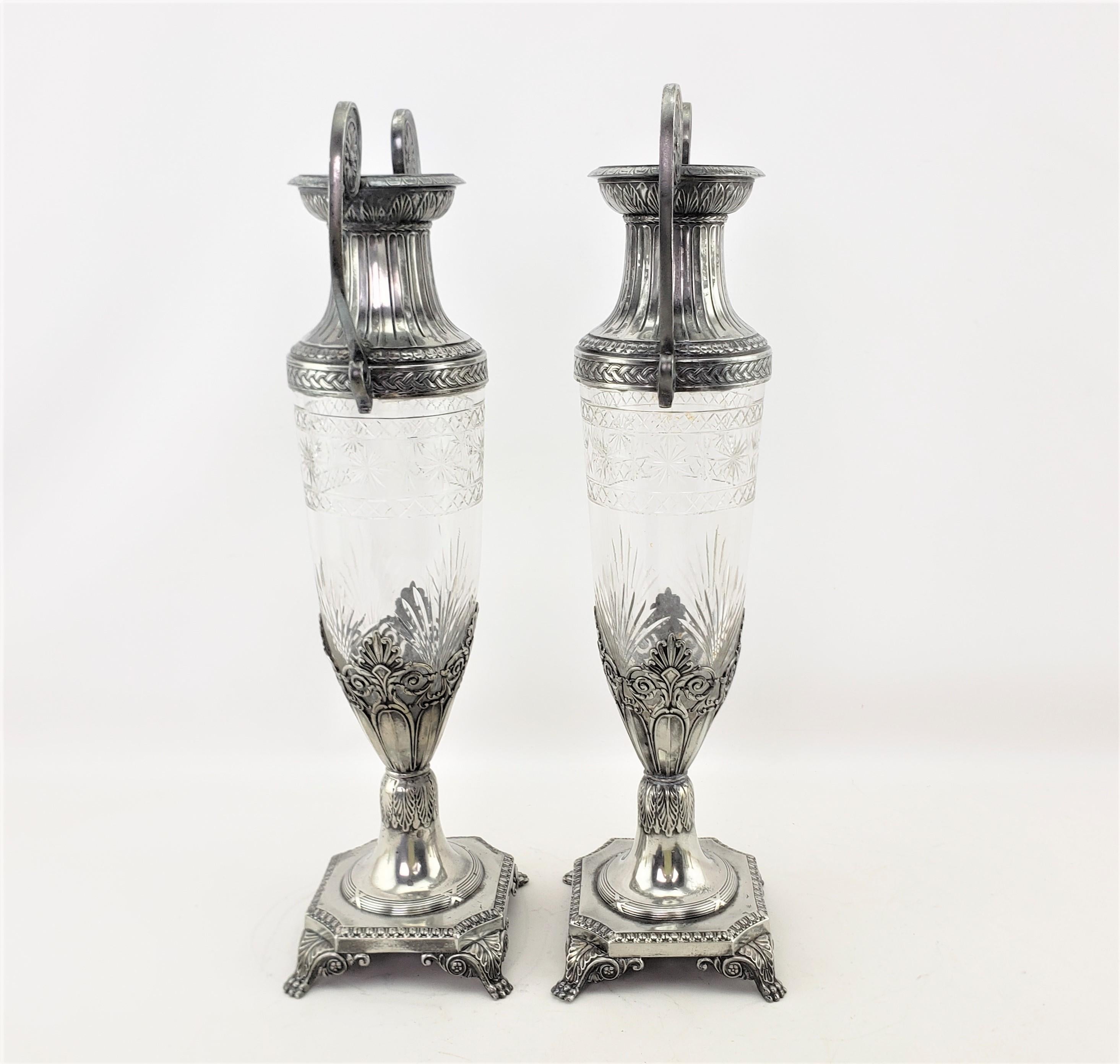 Paire de vases sécessionnistes anciens en cristal taillé WMF avec montures en métal argenté en vente 4