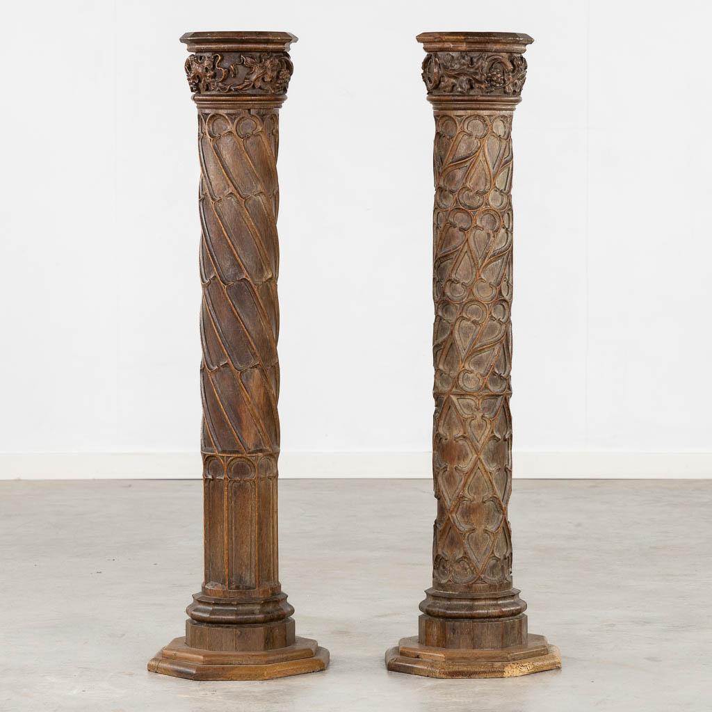 Pair of antique wood carved Gothic Revival architectural Columns In Good Condition For Sale In Leesburg, VA