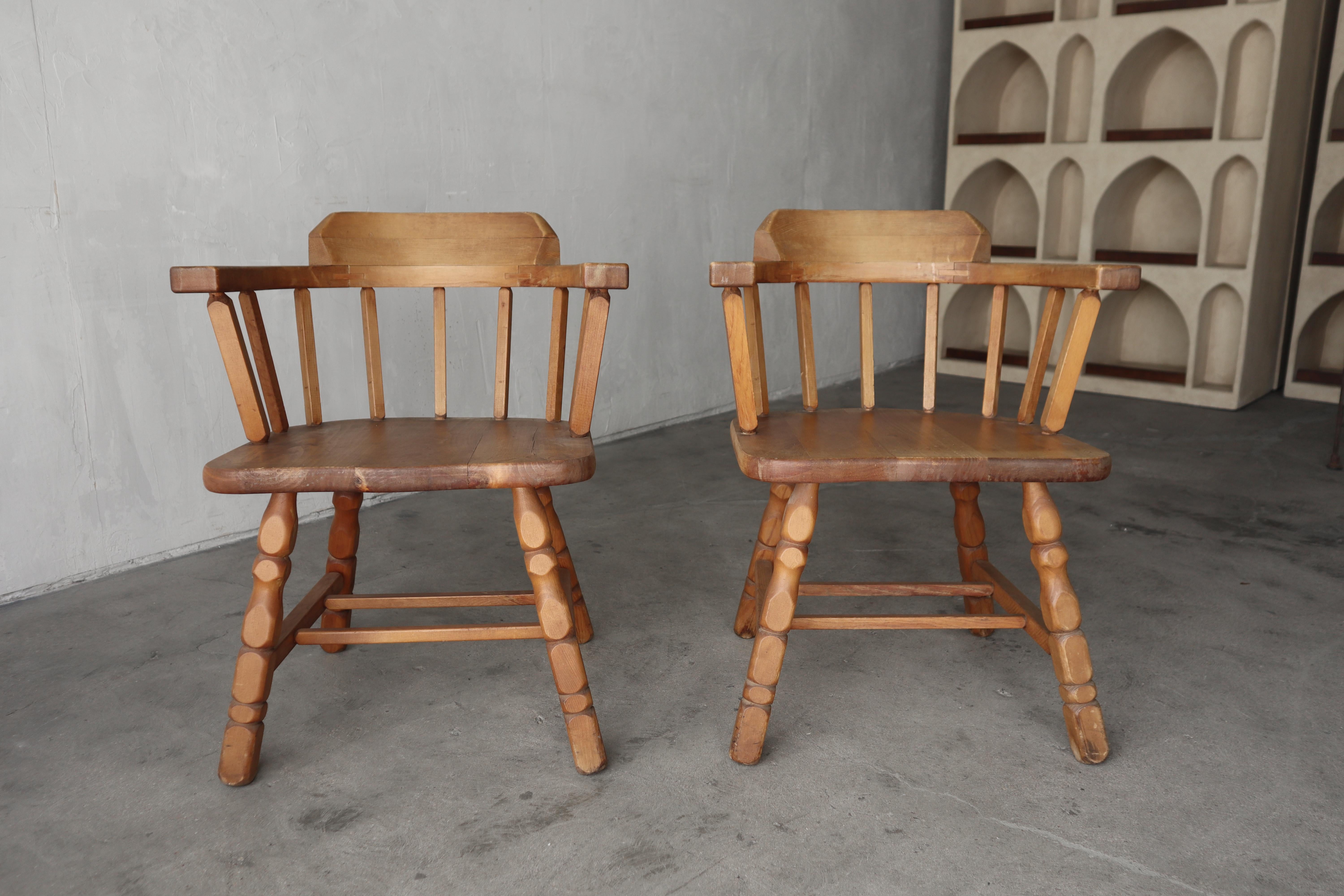 Pair of Antique Wooden Barrel Arm Chairs Chairs In Good Condition For Sale In Las Vegas, NV