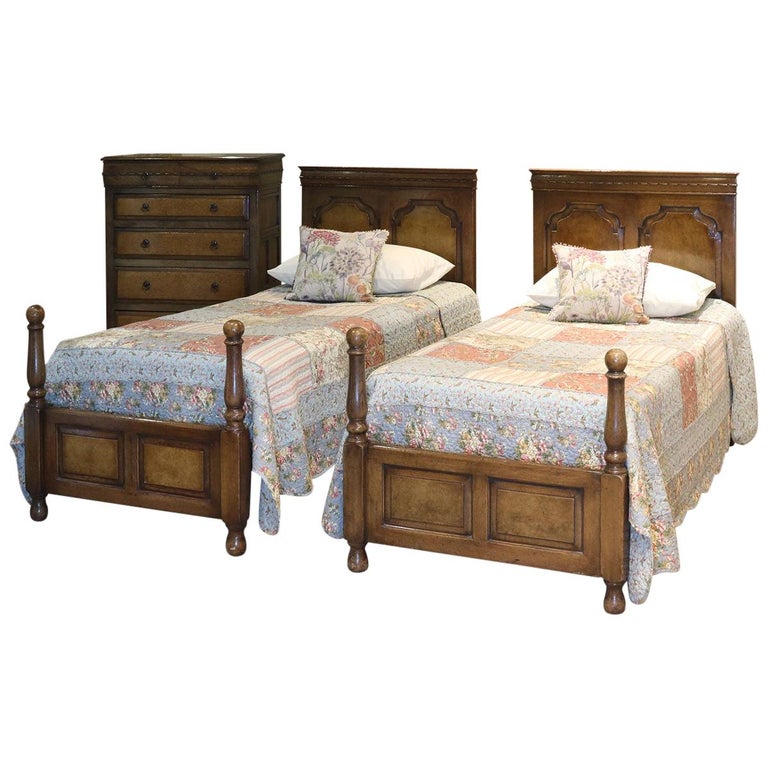 Pair of Antique Wooden Beds and Matching Chest of Drawers, WP21 at 1stDibs