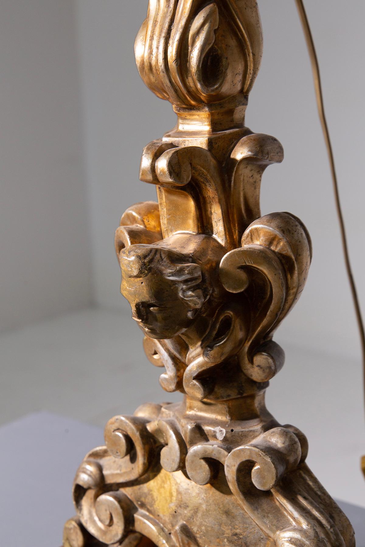 Paire de lampes anciennes en bois, dorées par Pietro Cipriani en vente 4
