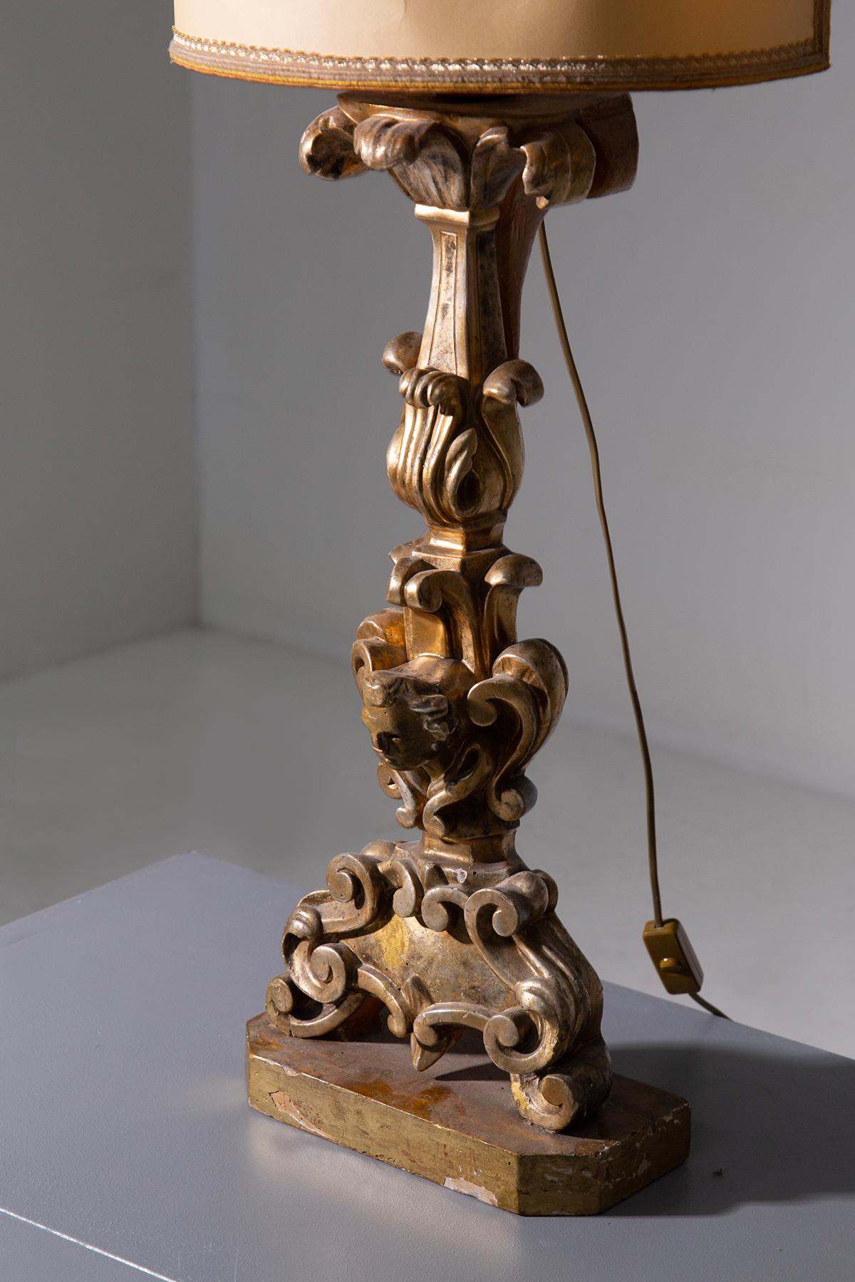 Paire de lampes anciennes en bois, dorées par Pietro Cipriani Bon état - En vente à Milano, IT