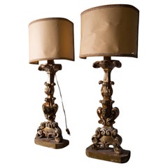 Paire de lampes anciennes en bois, dorées par Pietro Cipriani