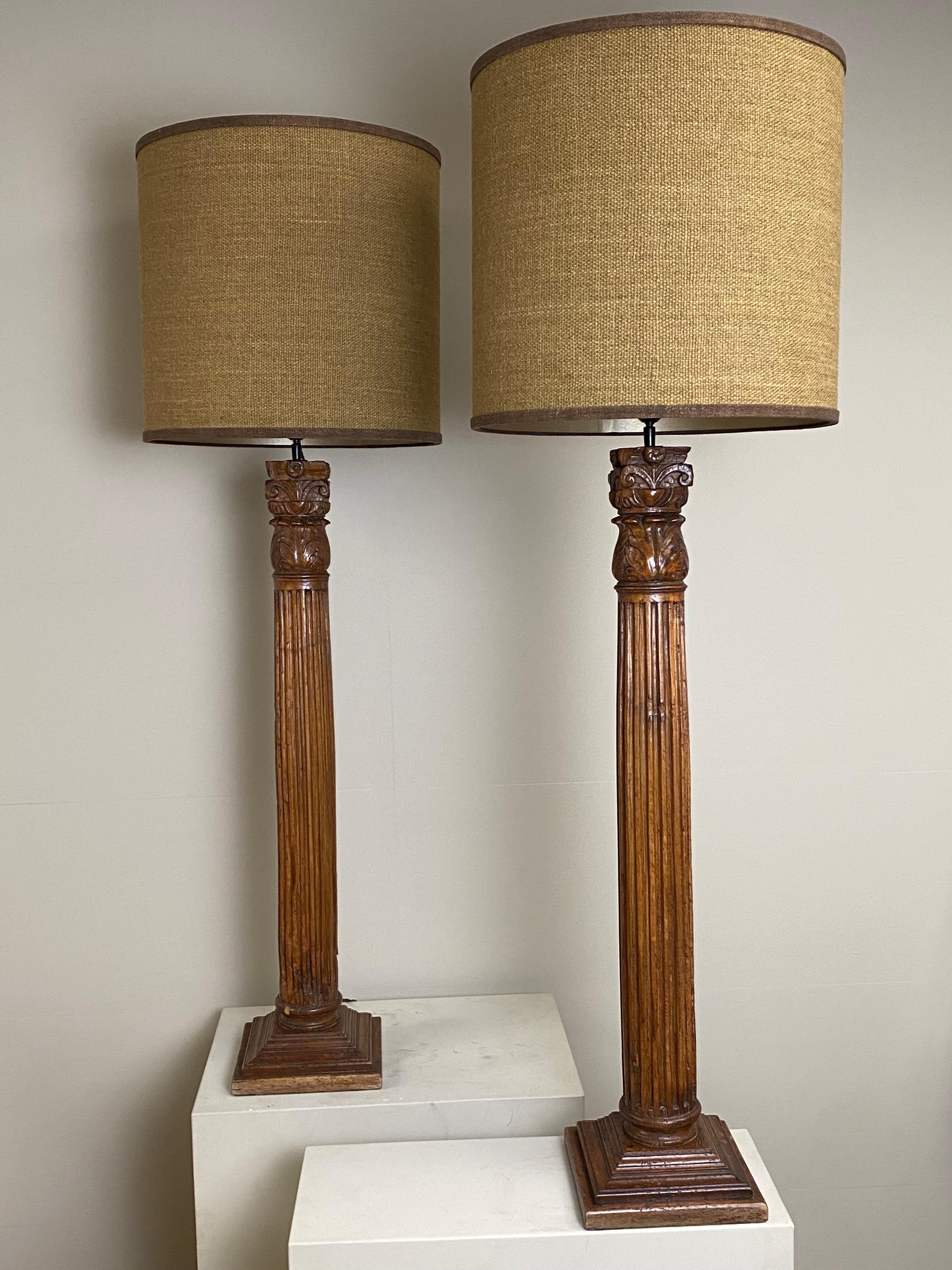 Beautiful pair of wooden lamps, floor lamps or table lamps,
made of 2 French antique wooden balusters with good, old patina,
2 new shades in a beige color made of cotton and silk,
the shades are 44 cm high and 47 cm wide,
New electrified.