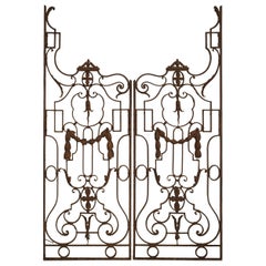 Coppia di antichi cancelli da giardino in ferro battuto provenienti dalla Francia, circa 1890