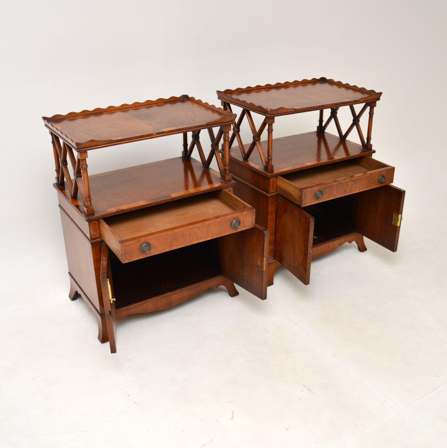 Pair of Antique Yew Wood Side Cabinets In Good Condition For Sale In London, GB