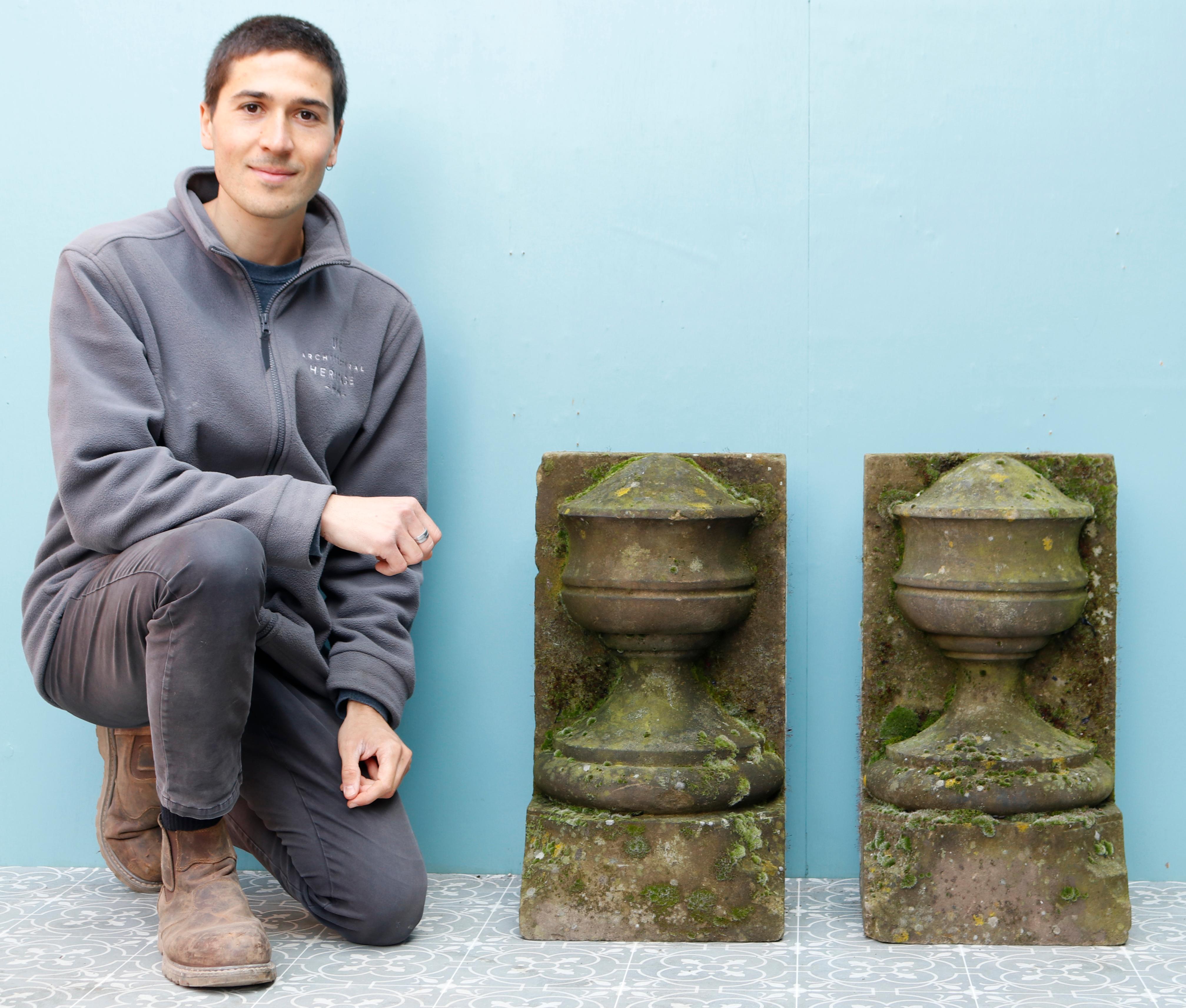 Pair of Antique York Stone Finials In Good Condition For Sale In Wormelow, Herefordshire