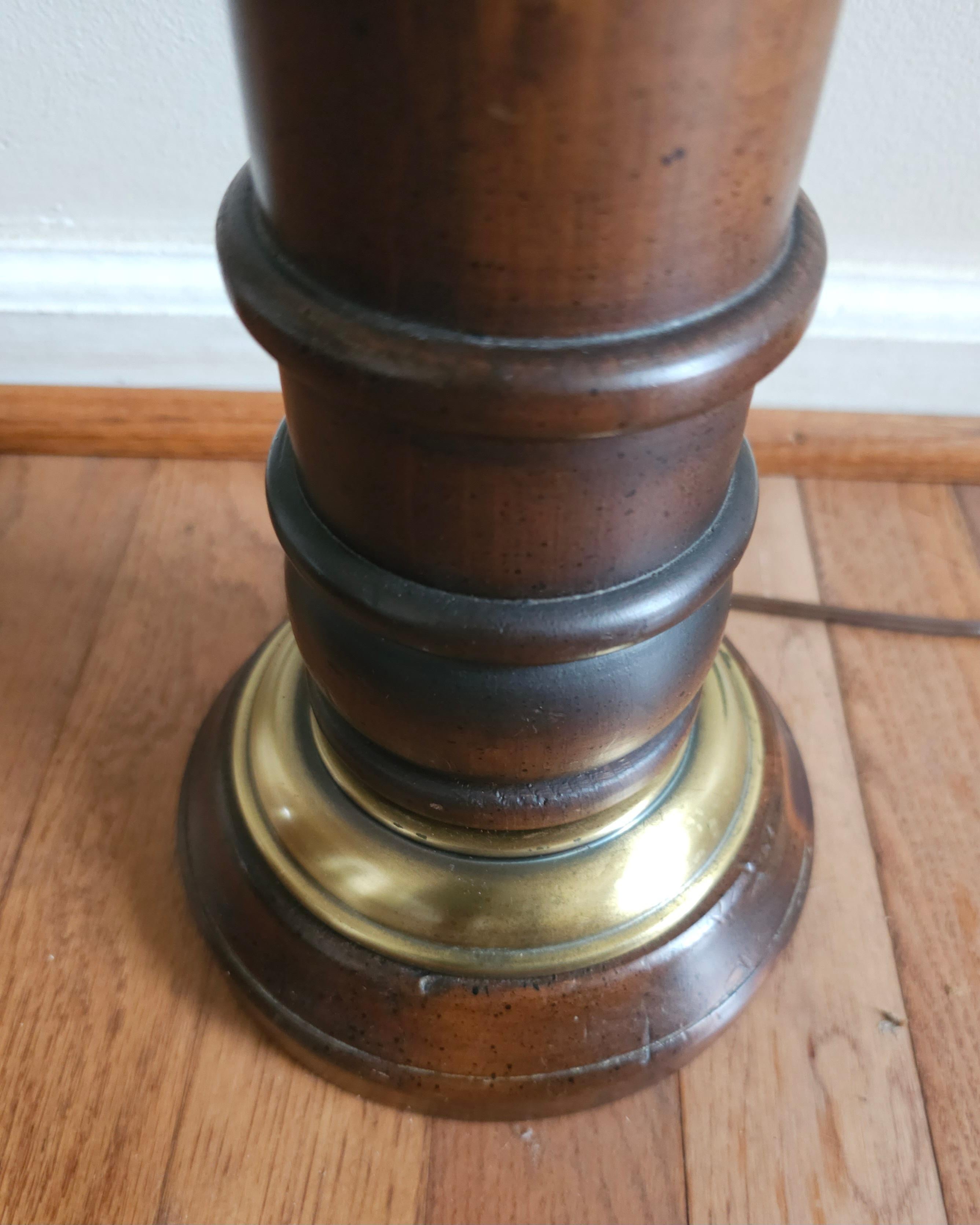 Pair Of Antiqued Pine Wood and Brass Column-Form Table Lamps In Good Condition For Sale In Germantown, MD