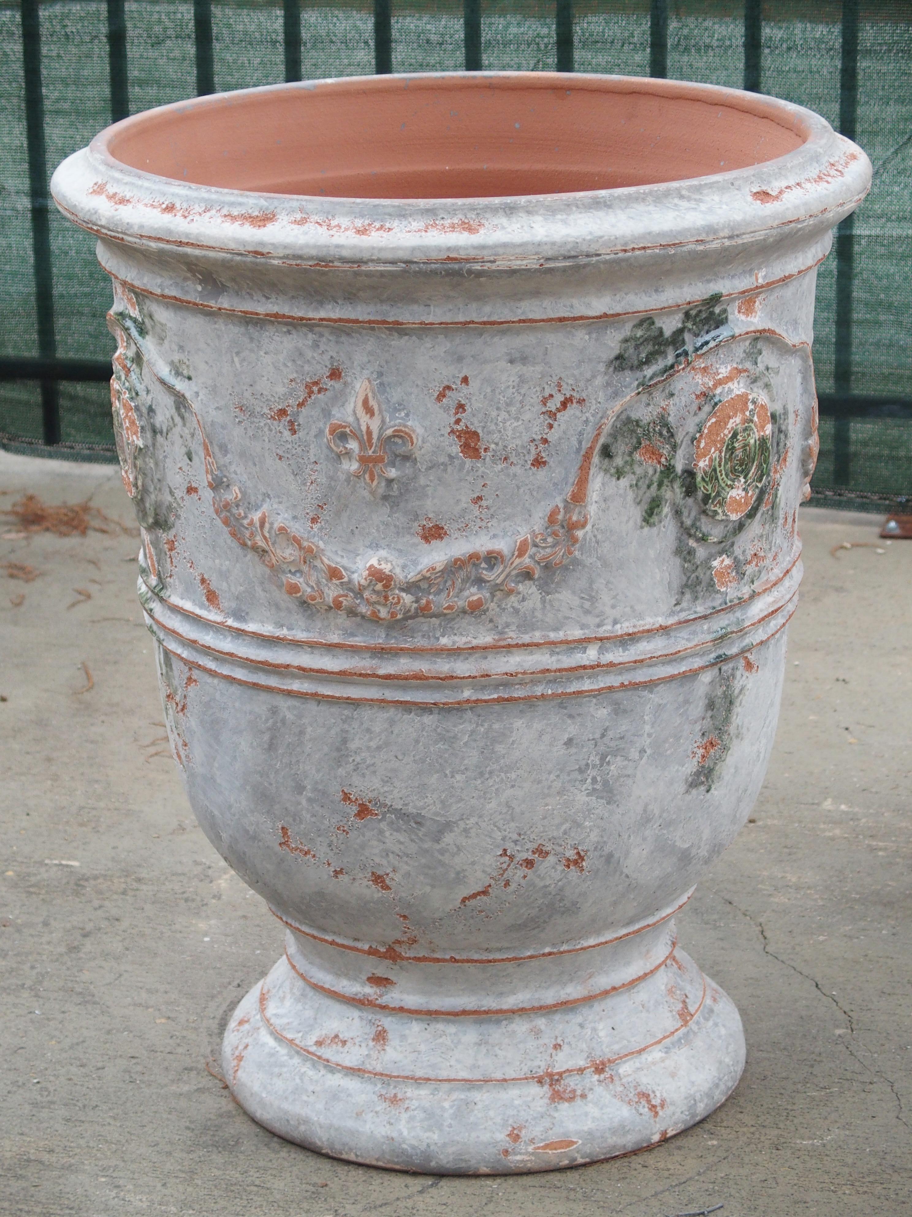 Pair of Antiqued White and Blue-Gray Fleur-de-Lis Anduze Pots from France 7