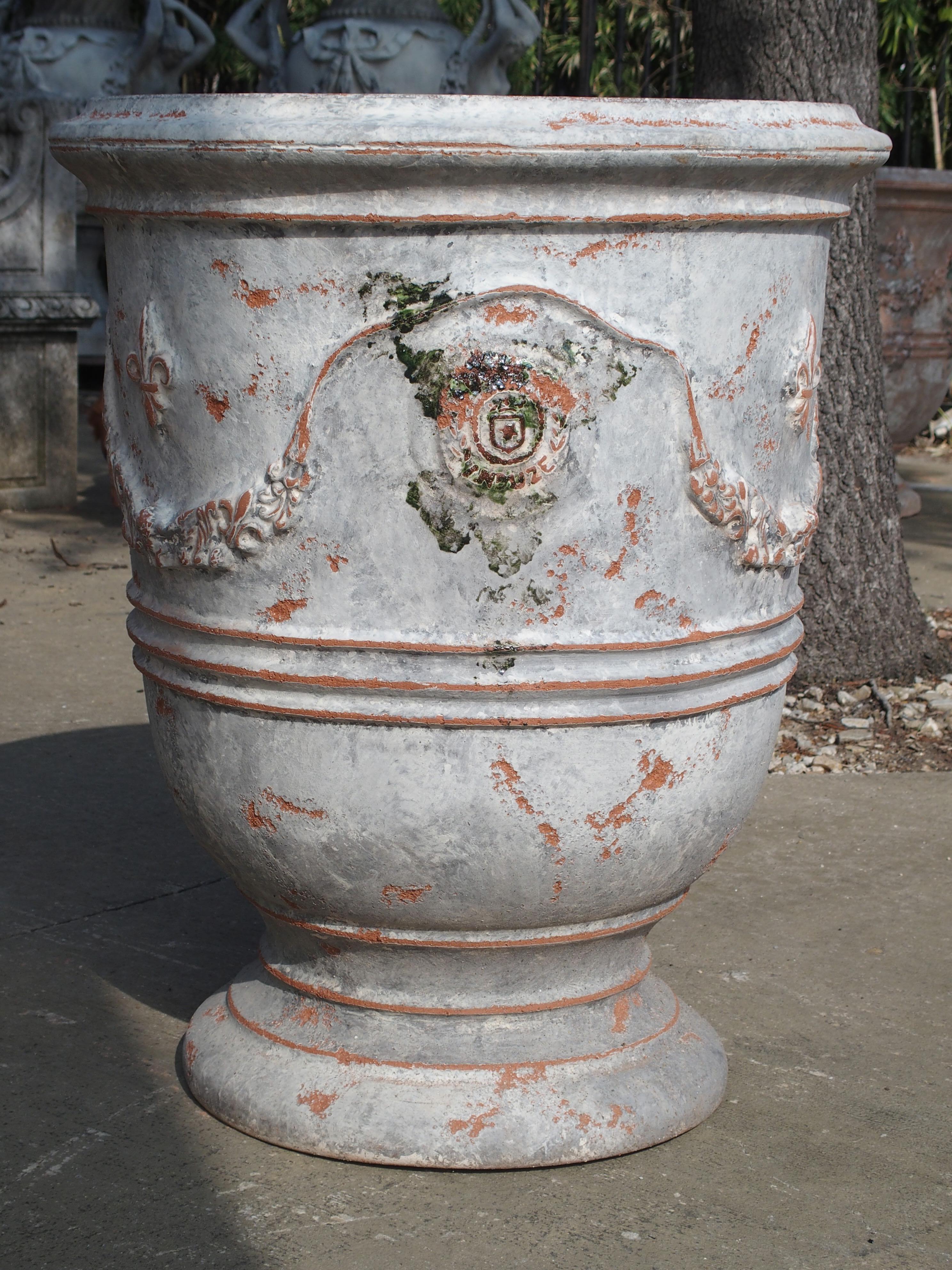 French Provincial Pair of Antiqued White and Gray Fleur-de-Lys Anduze Pots from France