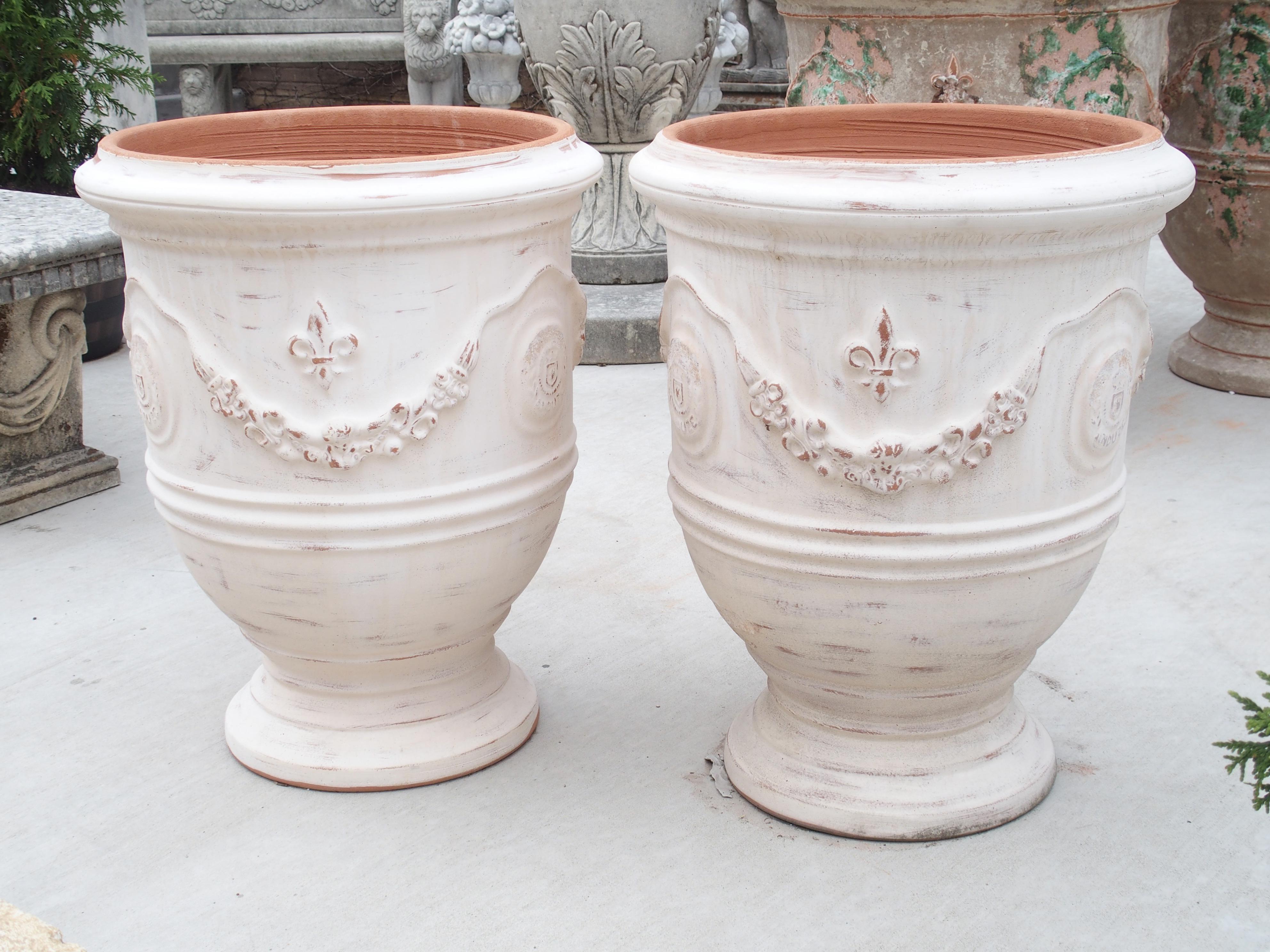 Pair of Antiqued White Fleur-de-Lys Anduze Pots from France 5