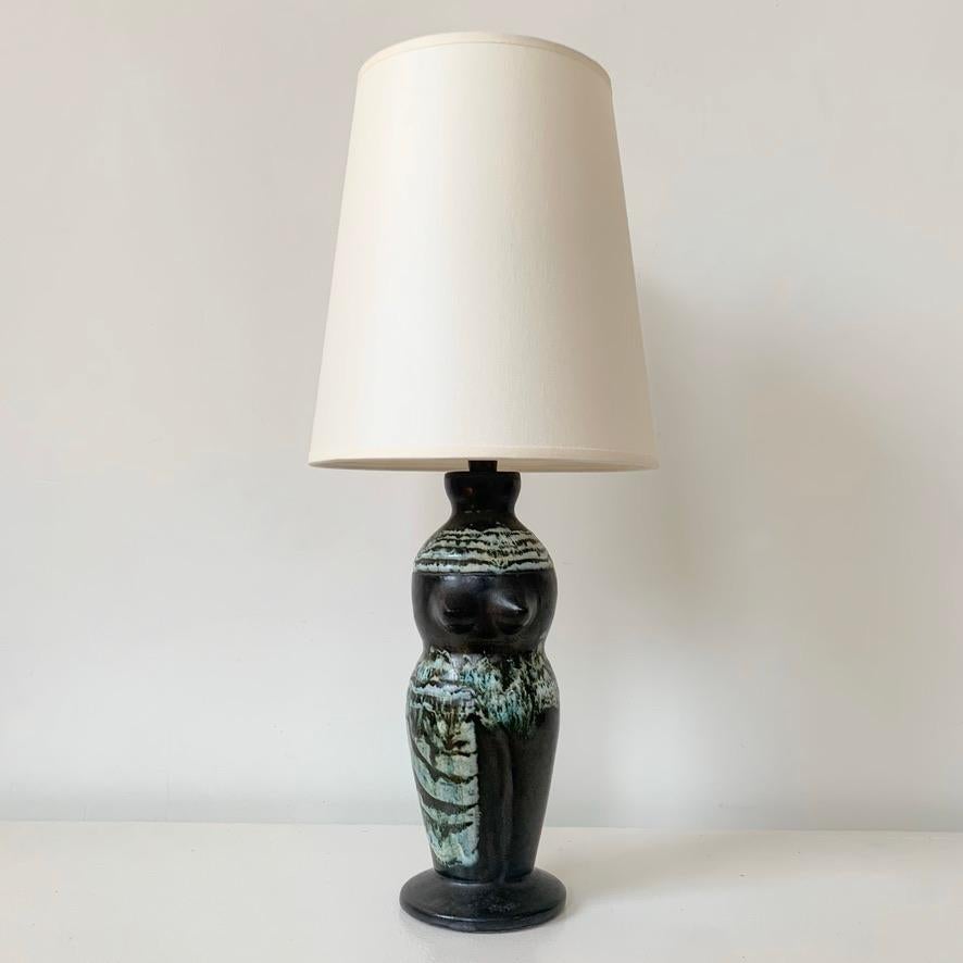 Paar antropomorphe keramische Tischlampen, um 1950, Frankreich. im Angebot 2